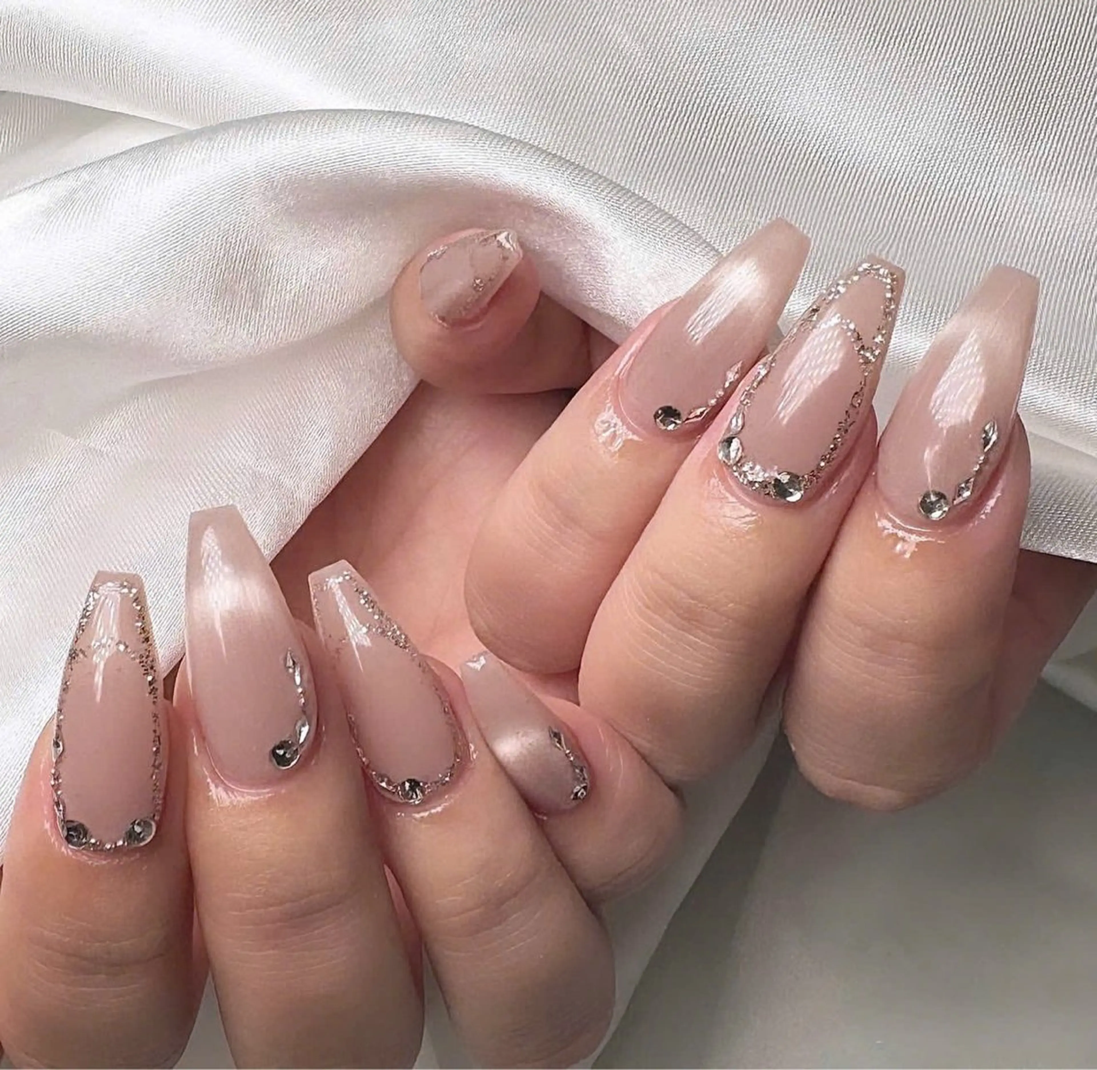 ネイル フレンチネイル キラキラネイル マグネットネイル ミラーネイル ニュアンスネイル ハンドネイル Lina所属・MeiMei Nail モデル募集のネイルデザイン