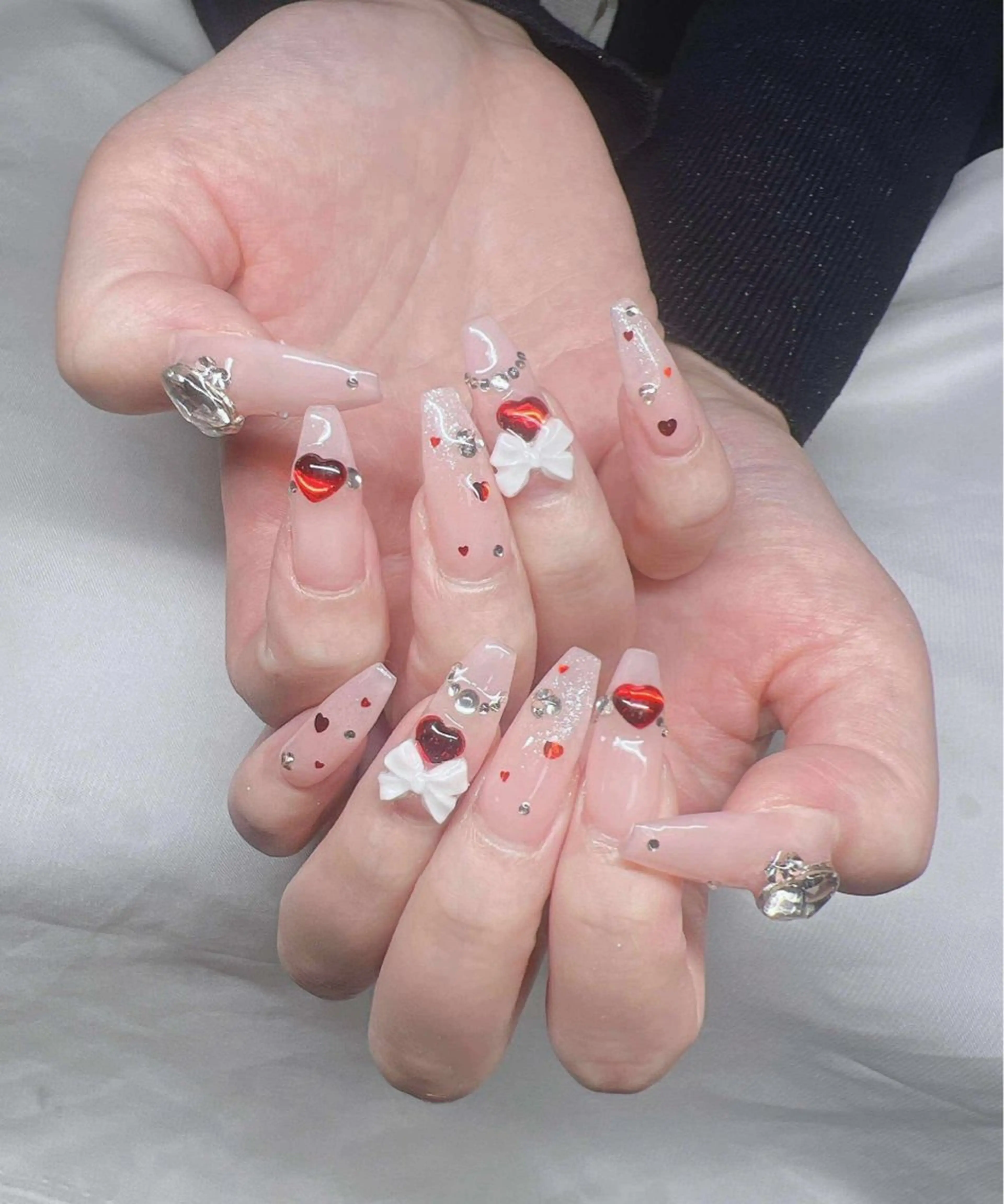 ネイル 長さ出し グラデーション 卒業式 キラキラネイル マグネットネイル ハンドネイル Lee Nailsのネイルデザイン