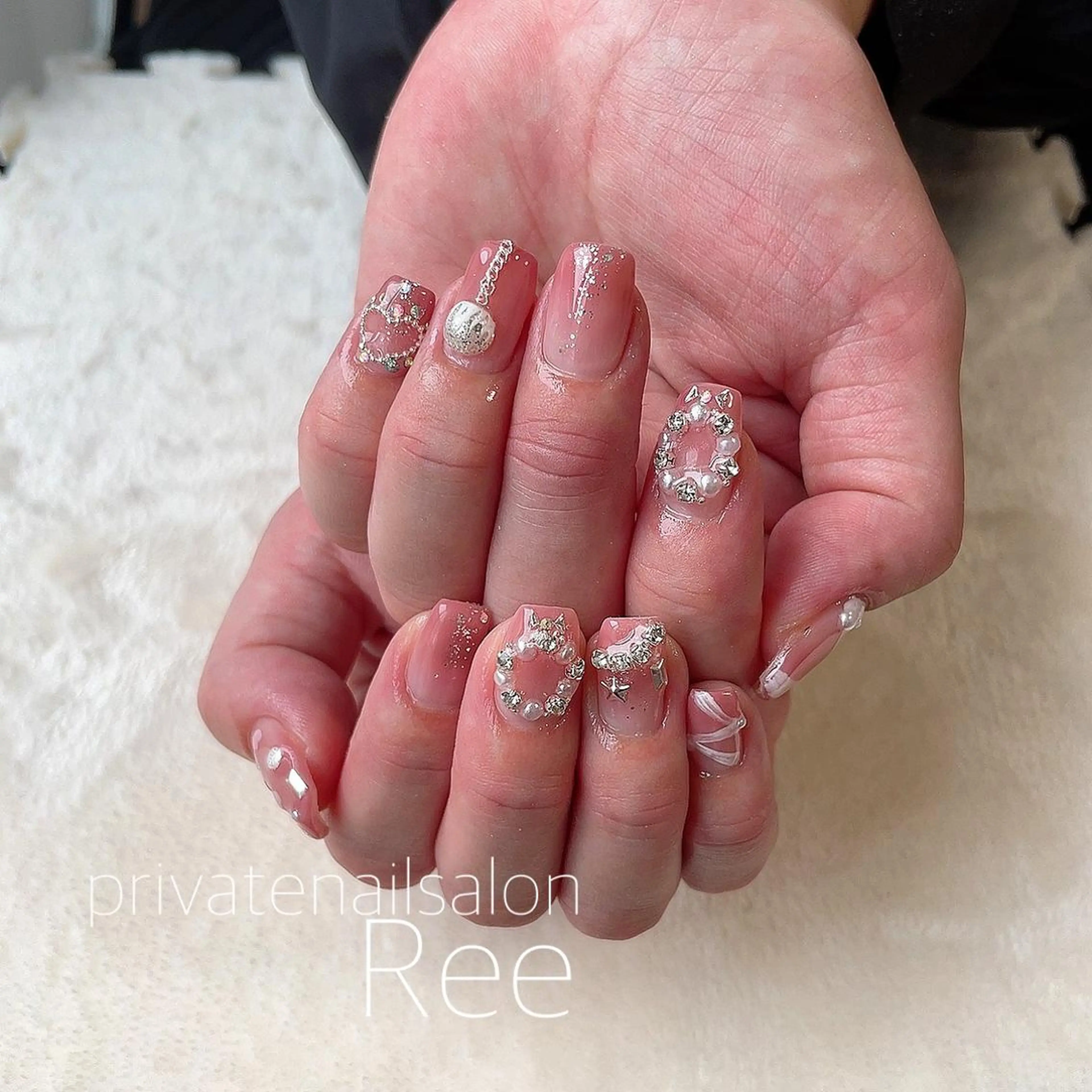 ネイル 知花 梨花のネイルデザイン