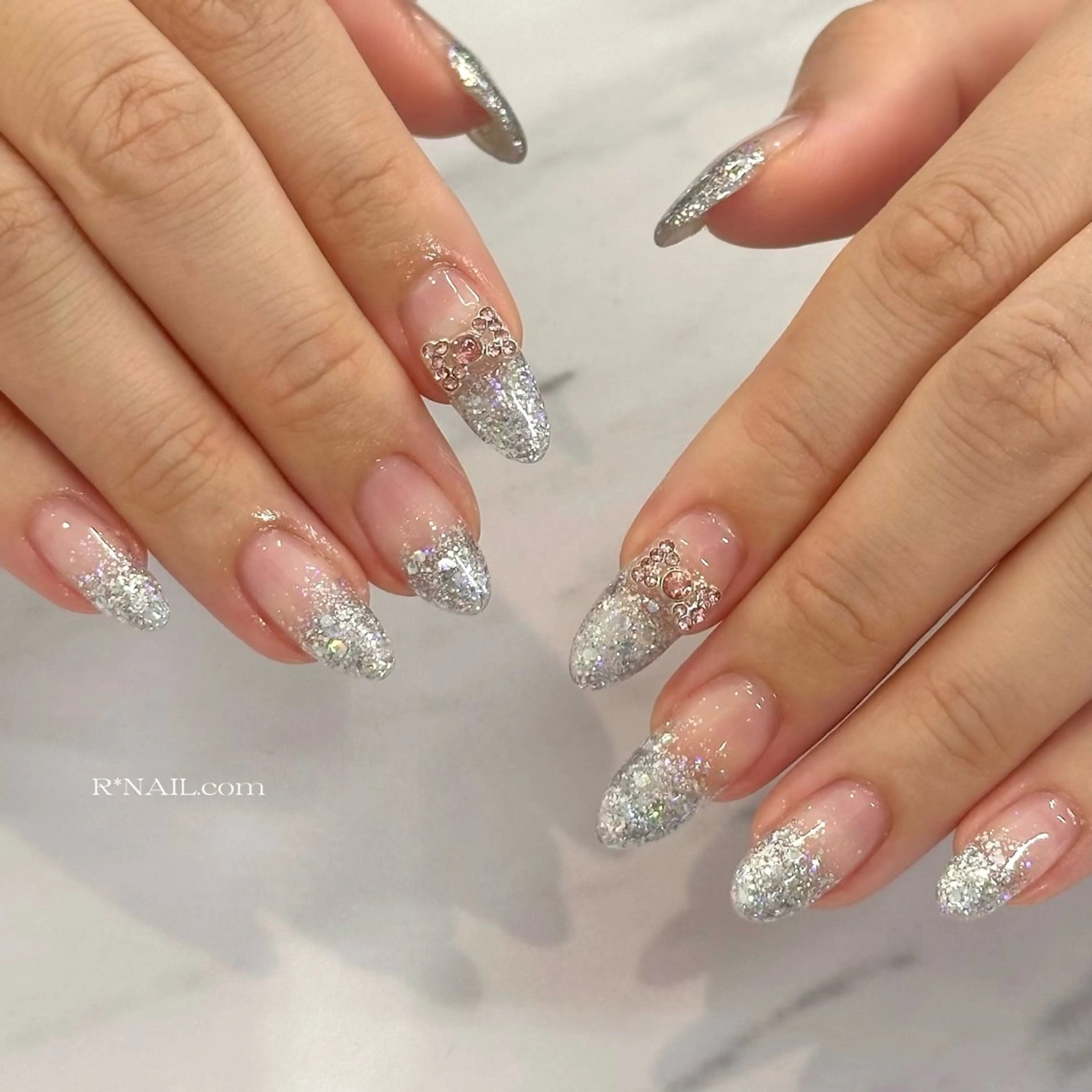 ネイル ハンドネイル Riona / R*NAIL.comのネイルデザイン