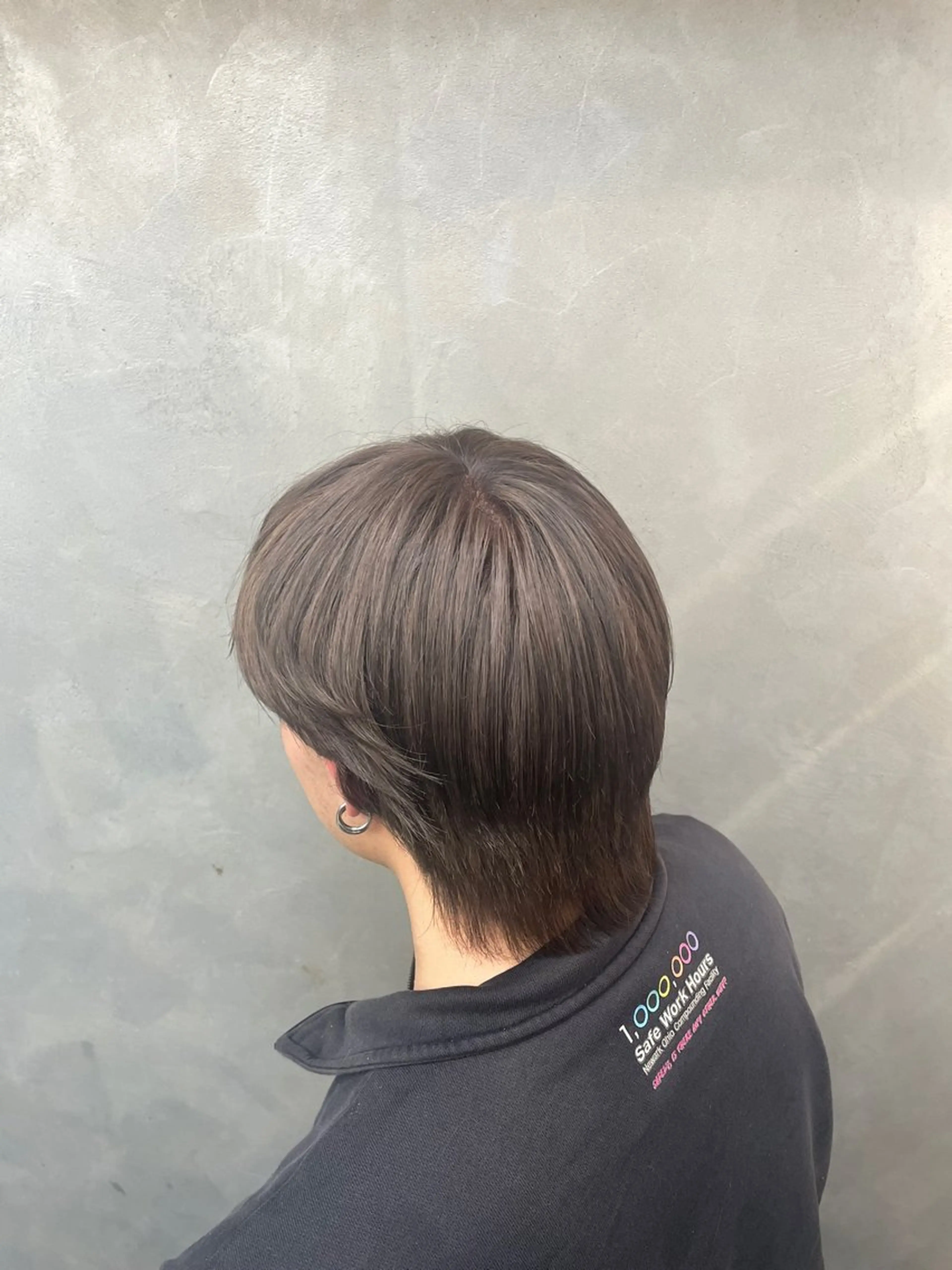 ショート カラー メンズ グレージュ ヘアカラー TNB TOKYO所属・エクステ/コーンロウ KURUMI⛓️🔥のヘアスタイル