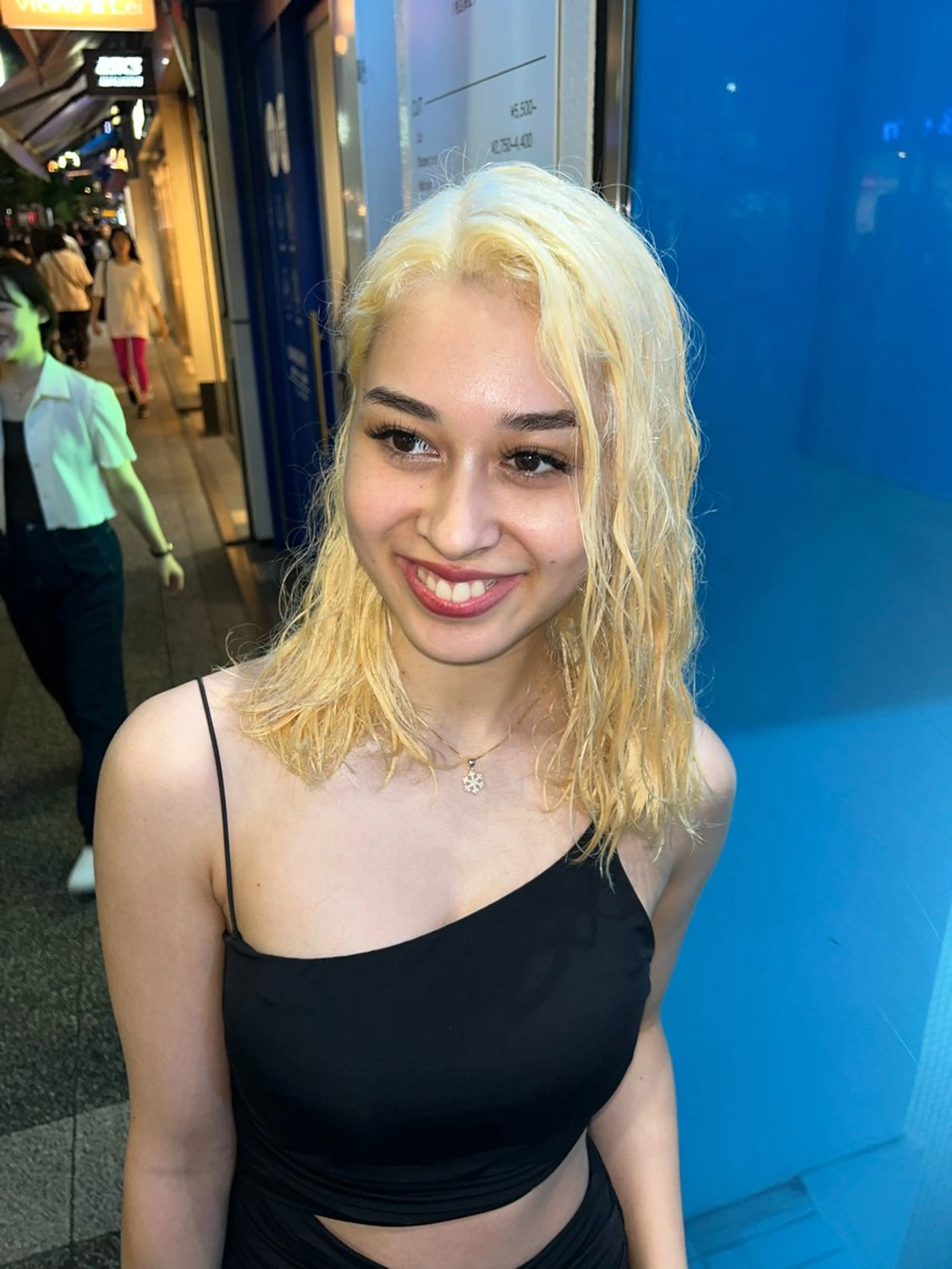 マツエク・マツパ マツエク レイヤー／マツエク 💋𝑨𝑵𝑵𝑨のヘアスタイル