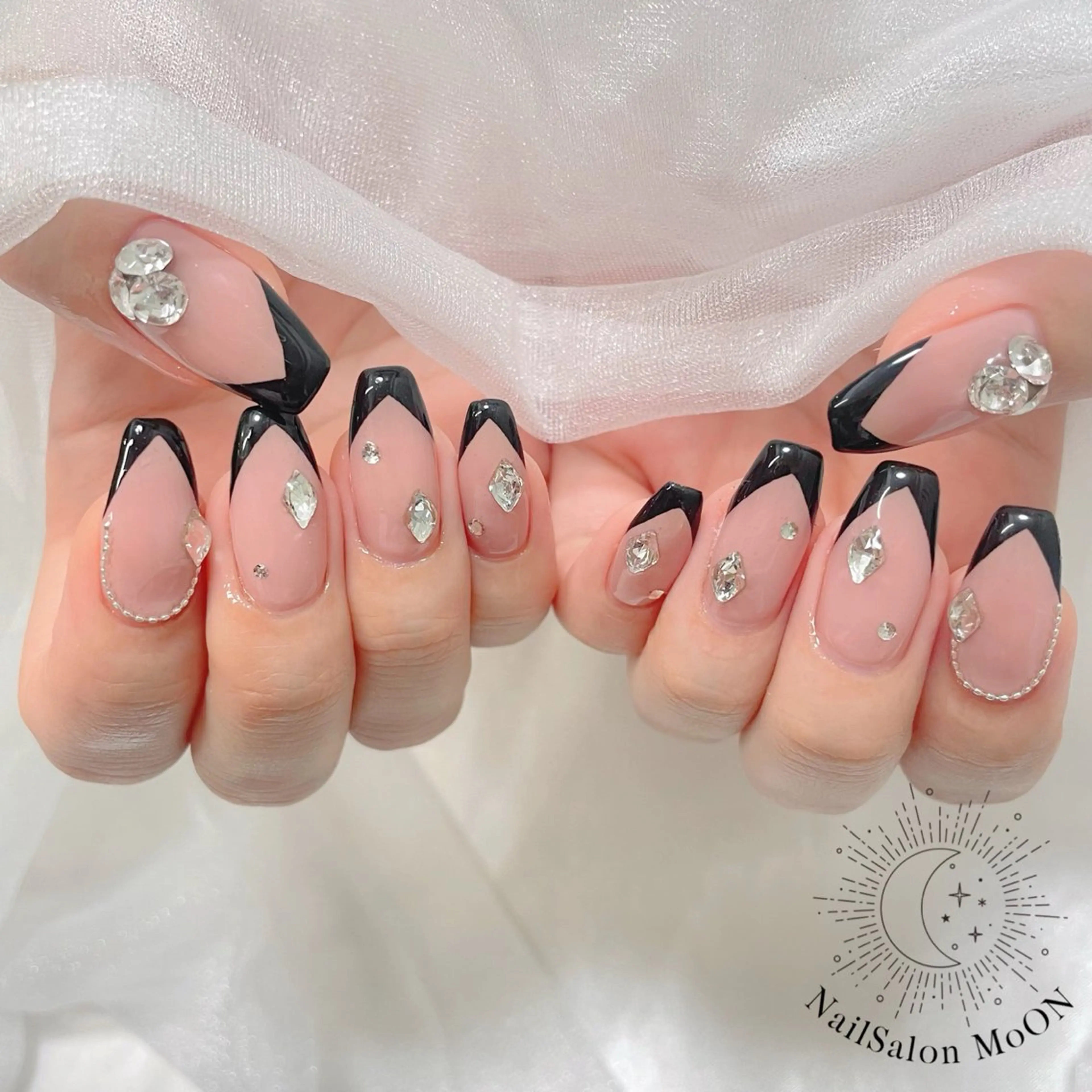 ネイル ハンドネイル ハンドケア MoON...❤︎ MeGuのネイルデザイン