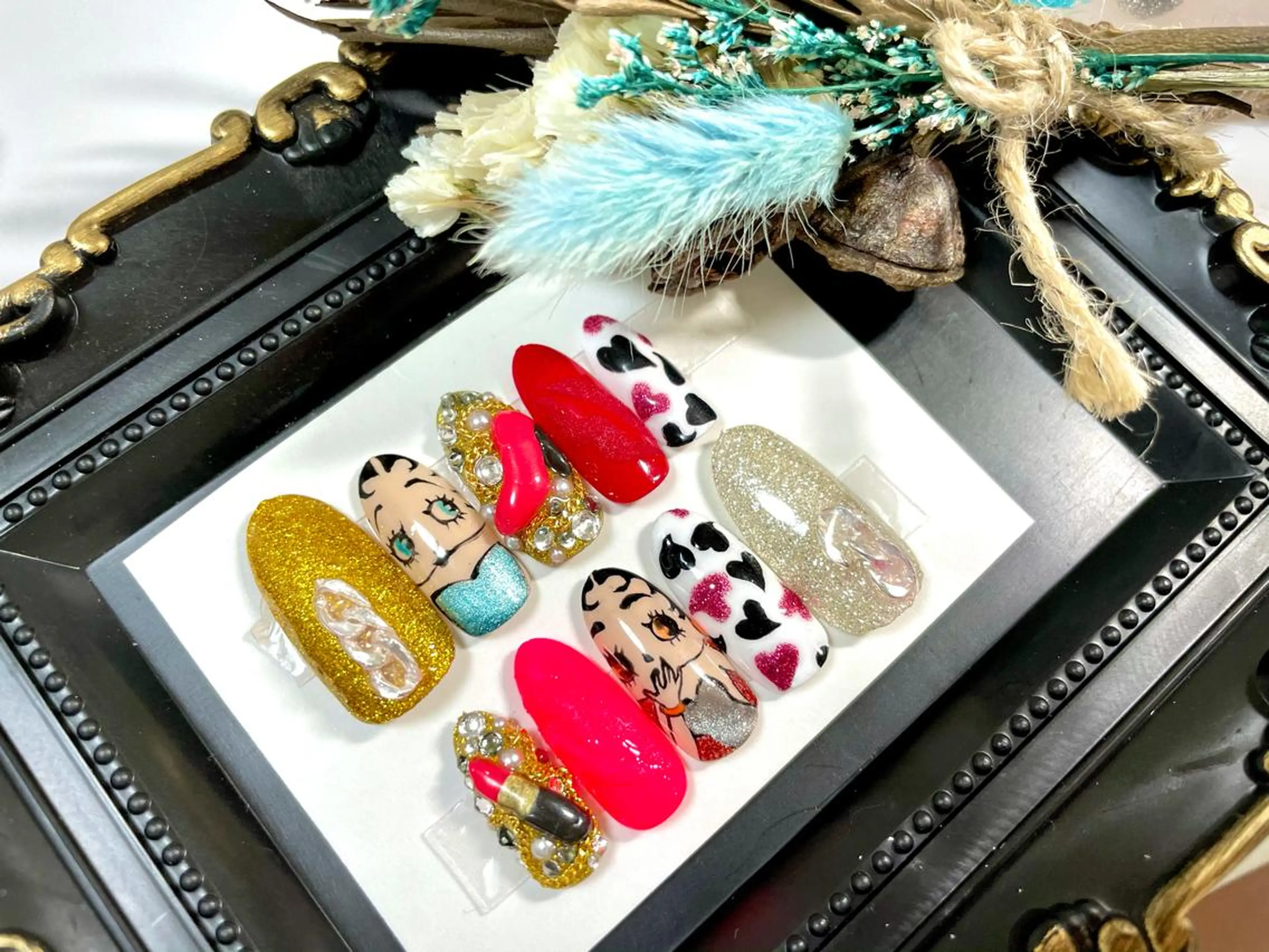 ネイル BINERVA所属・BINERVA nail salonのネイルデザイン