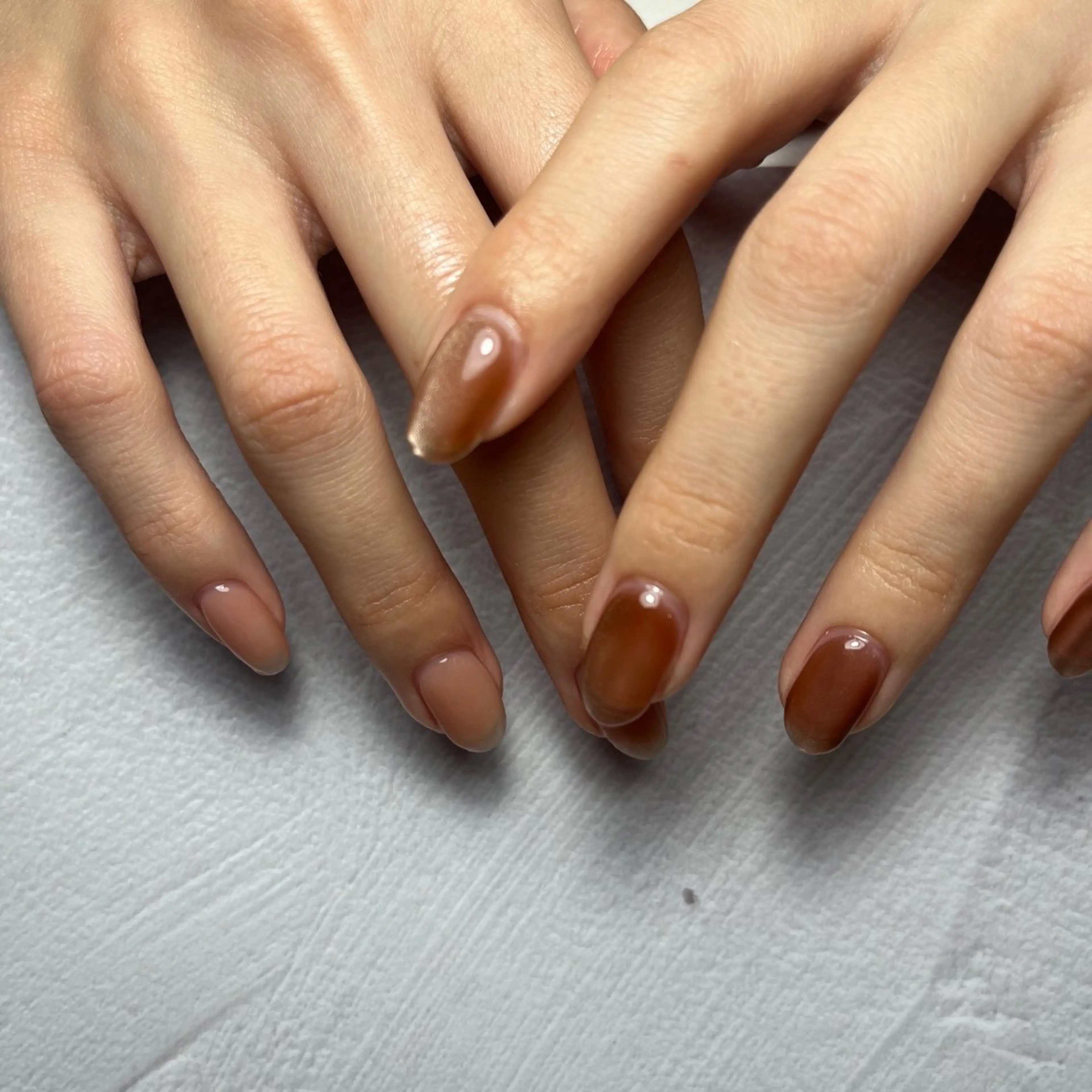 ネイル マグネットネイル オフィスネイル シンプルネイル Aika／爪エステ プロテケアネイル®︎のネイルデザイン