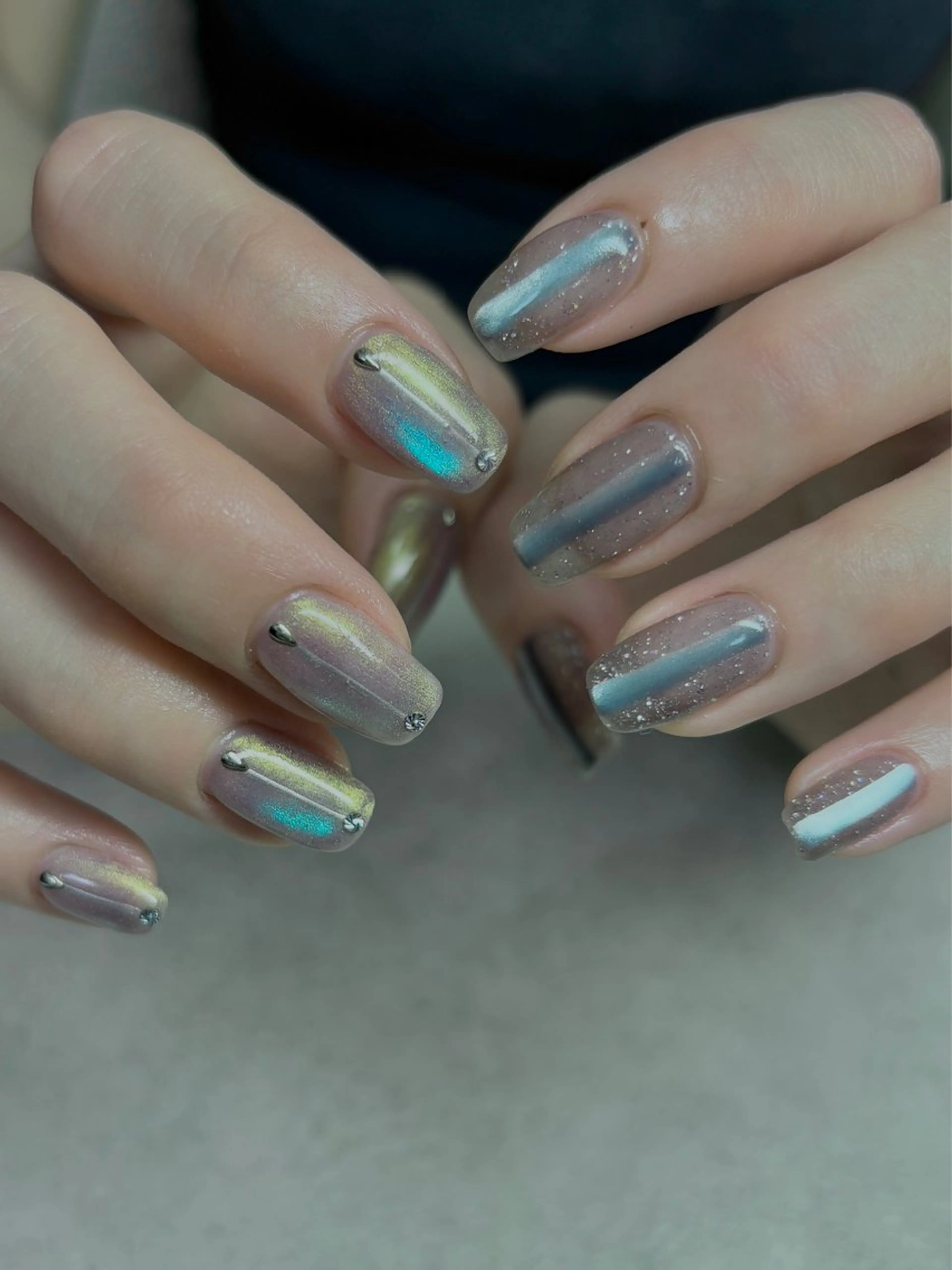 ネイル オーロラネイル ブルー フラッシュネイル ラメ(グリッター) マグネットネイル ハンドネイル acs.n所属・ネイル，耳つぼ 風間すみれのその他イメージ