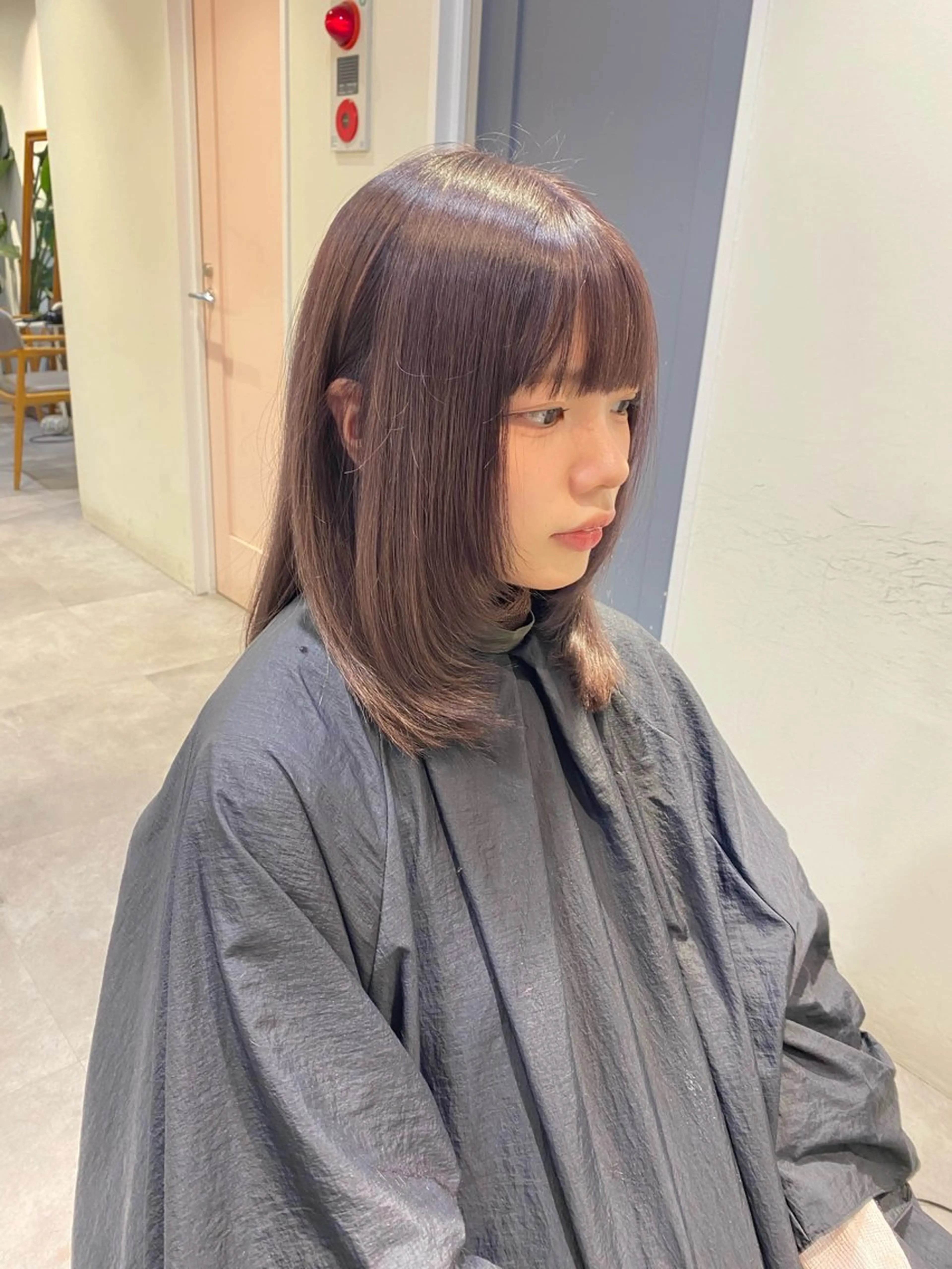 セミロング カラー 当日予約大歓迎💗 依田瑞希のヘアスタイル