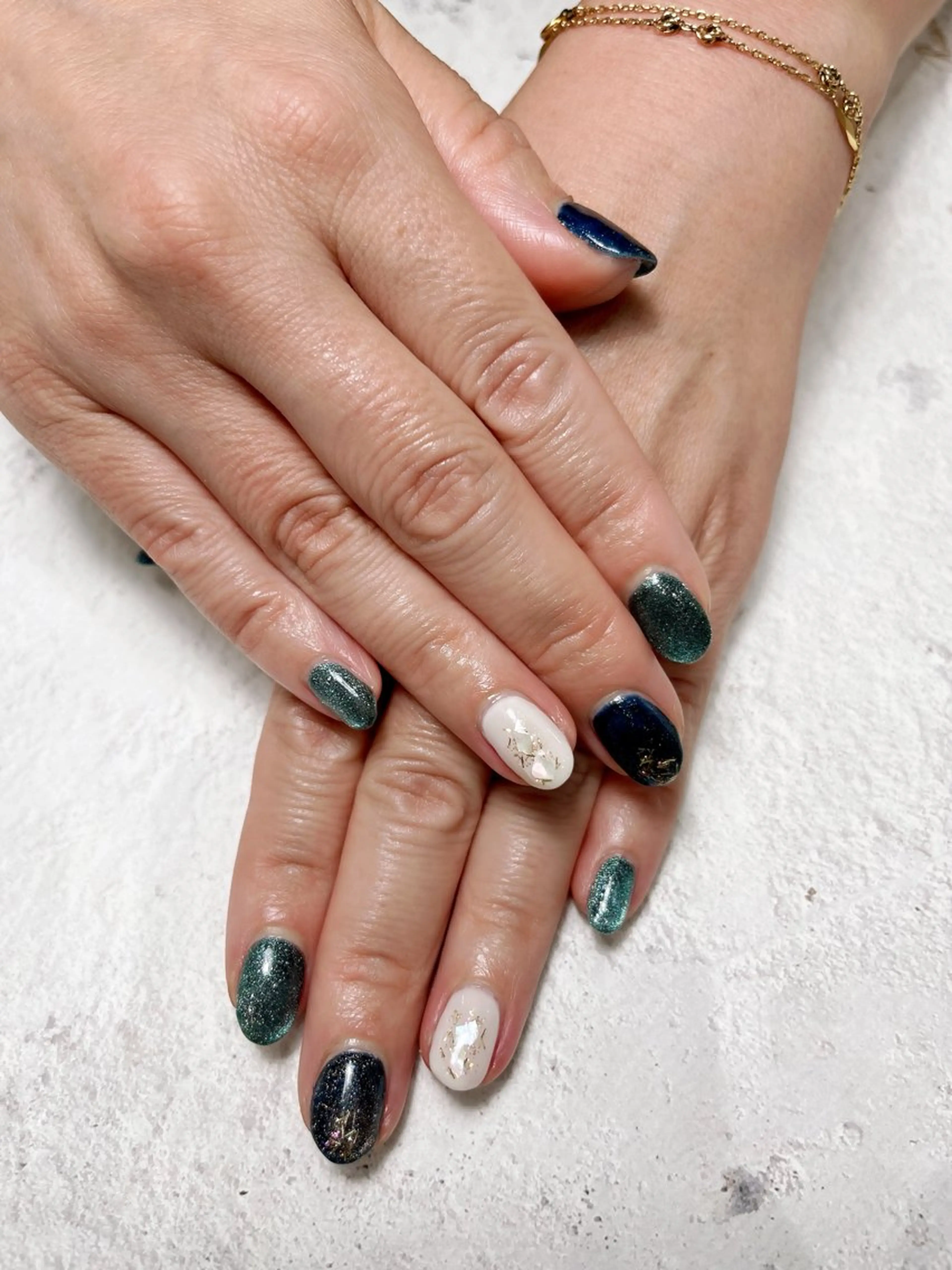 ネイル ERFOLG　GINZA横浜駅店所属・ERFOLG横浜店 石橋しのぶのネイルデザイン