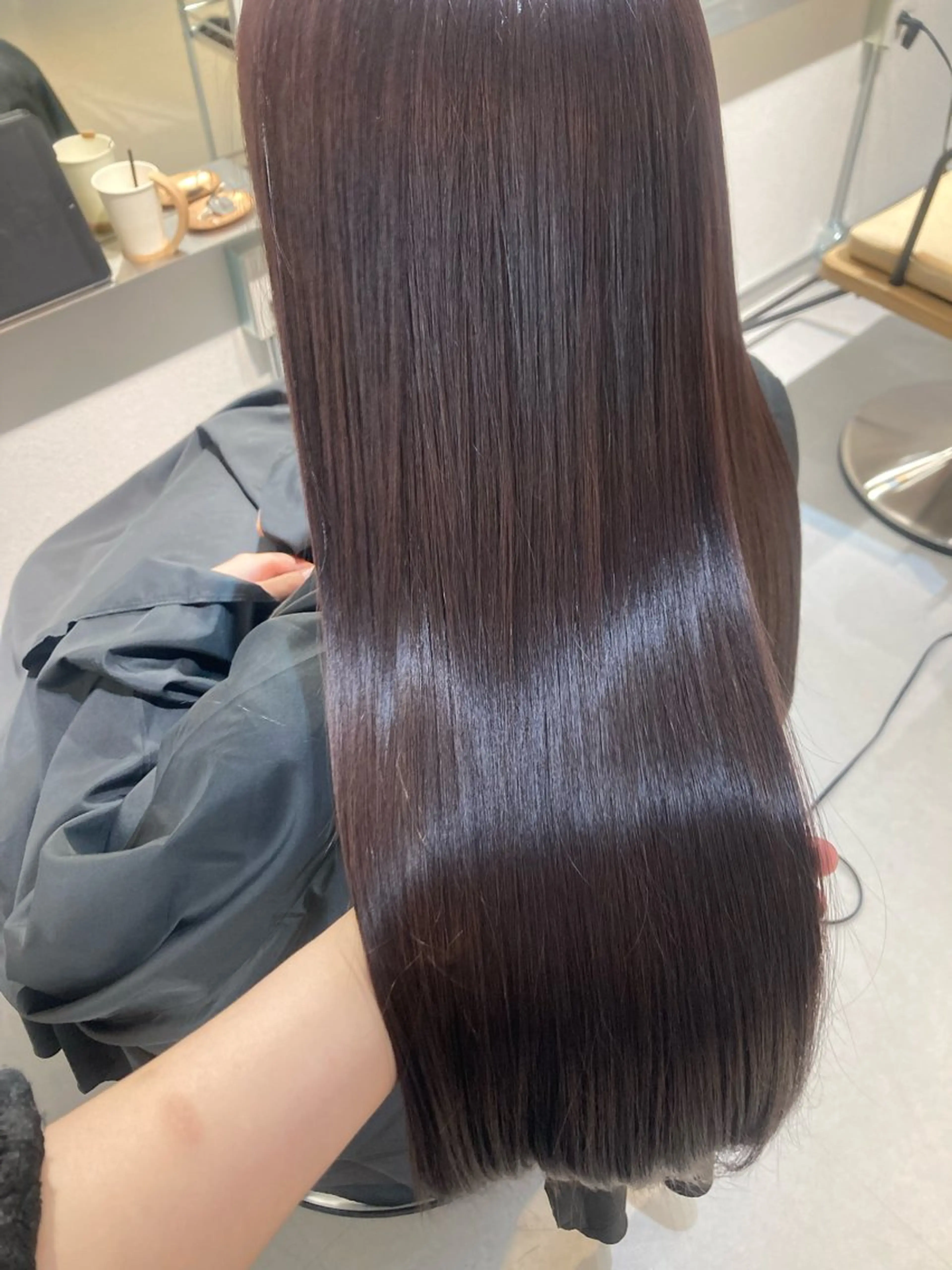 ロング ✨色持ちの良い艶 カラー✨蟹江真世のヘアスタイル