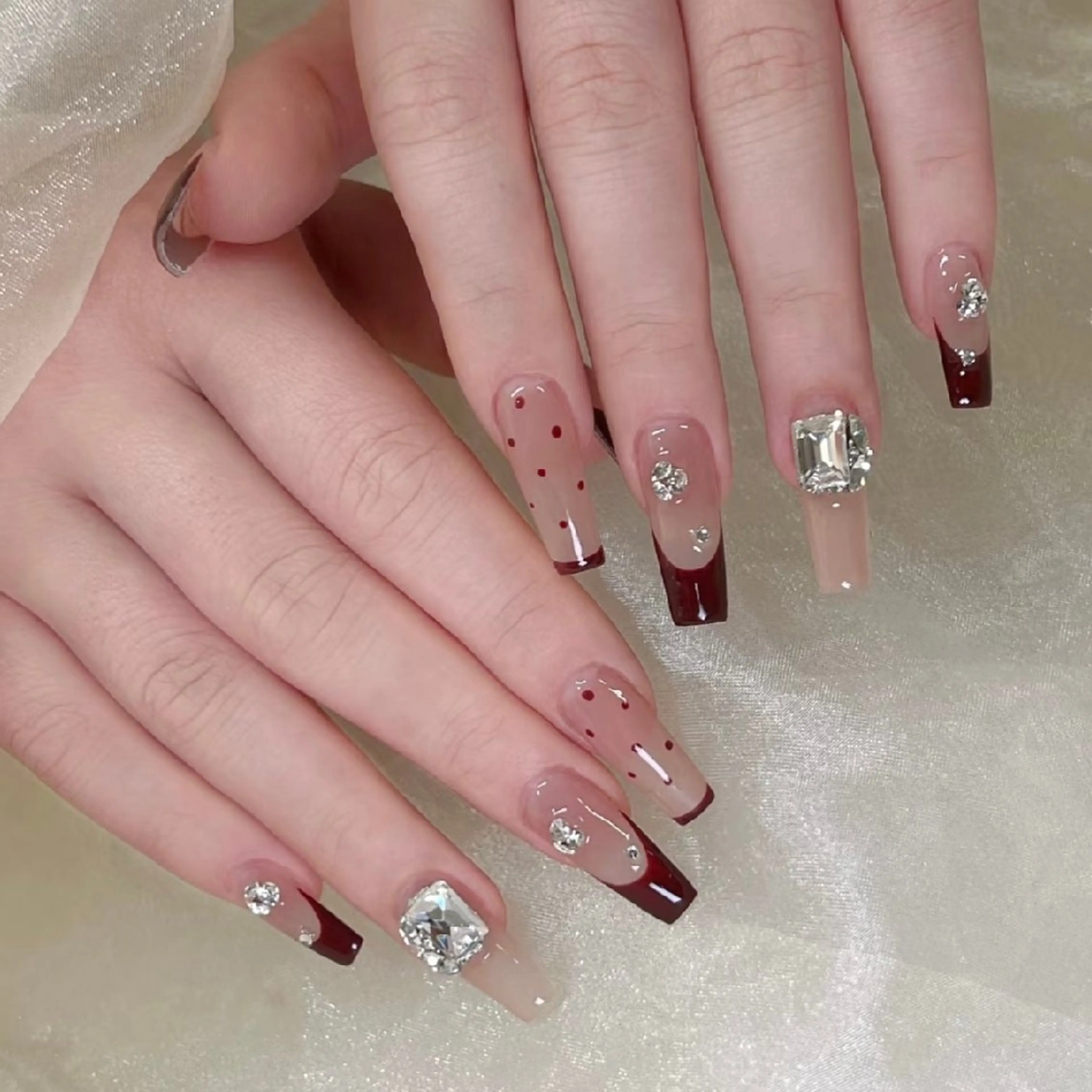 ネイル ハンドネイル ネイリストゆか💅 長さだし、深爪矯正のネイルデザイン