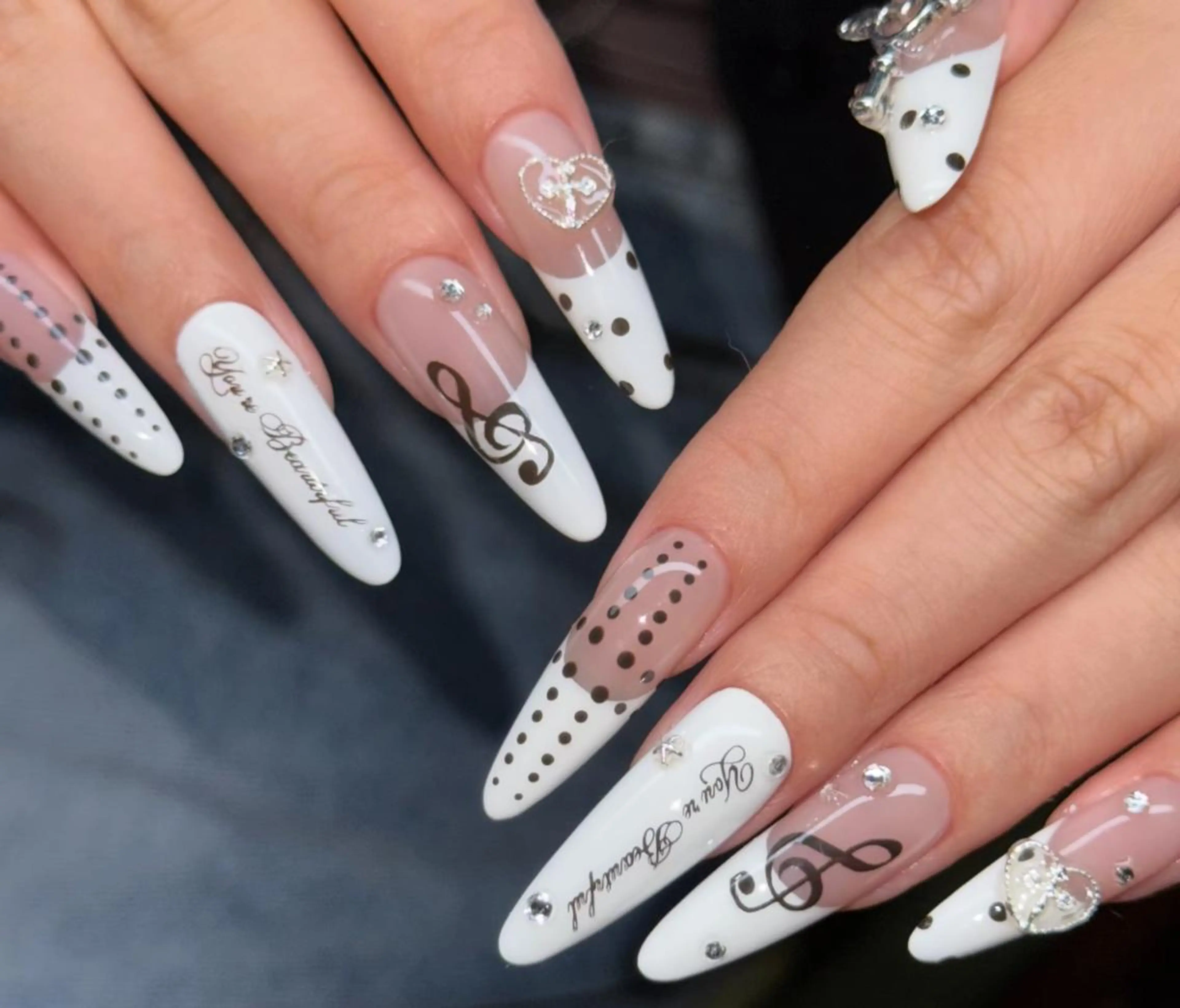 ネイル ハンドネイル 🎀 UU_nailのネイルデザイン