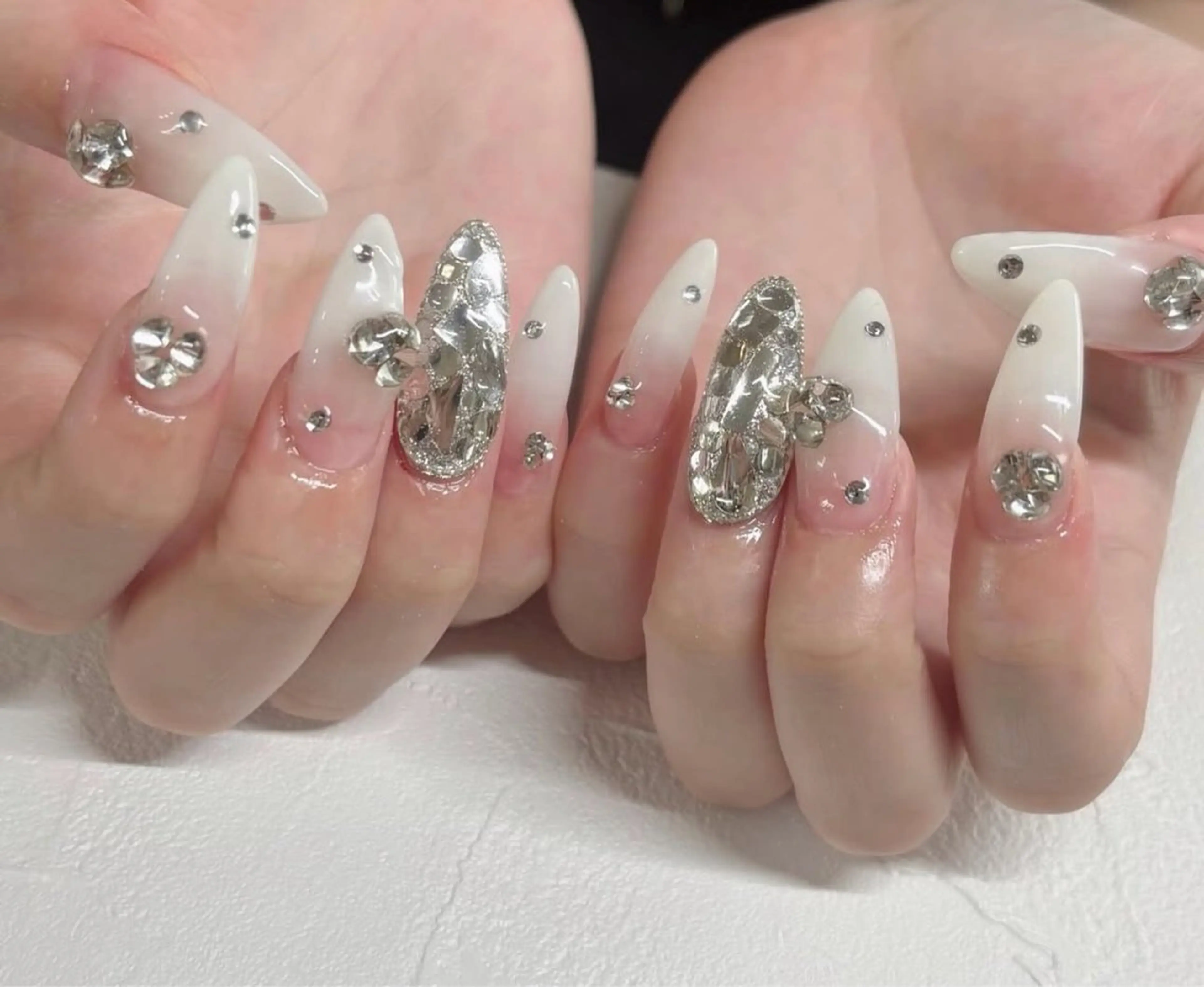 ネイル 韓国ネイル 持ち込み ニュアンスネイル ネイルチップ ハンドネイル TABI ANA.CHUOのネイルデザイン