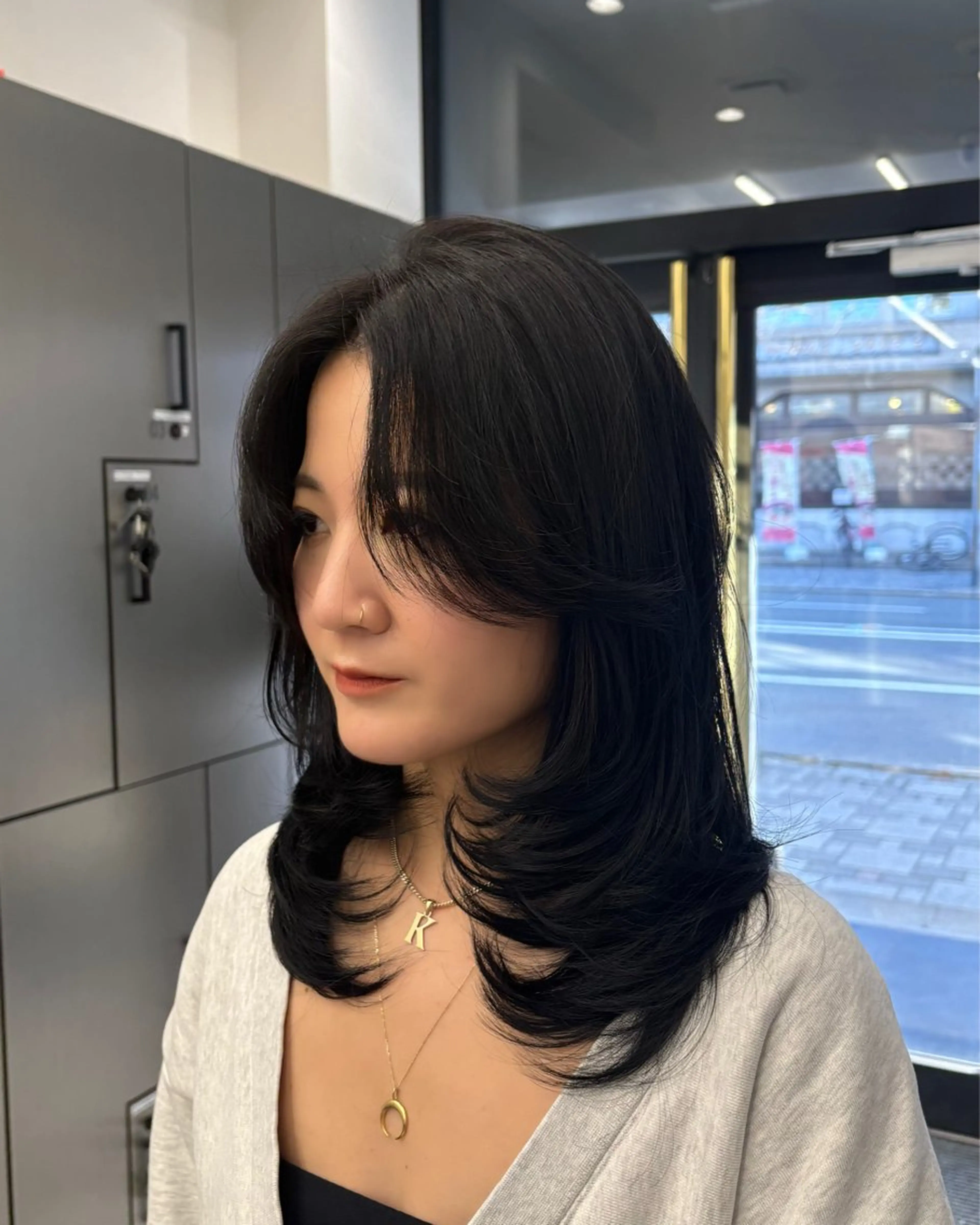 セミロング レイヤーカット 大人レイヤー/艶美髪 🇺🇸TOMONAのヘアスタイル