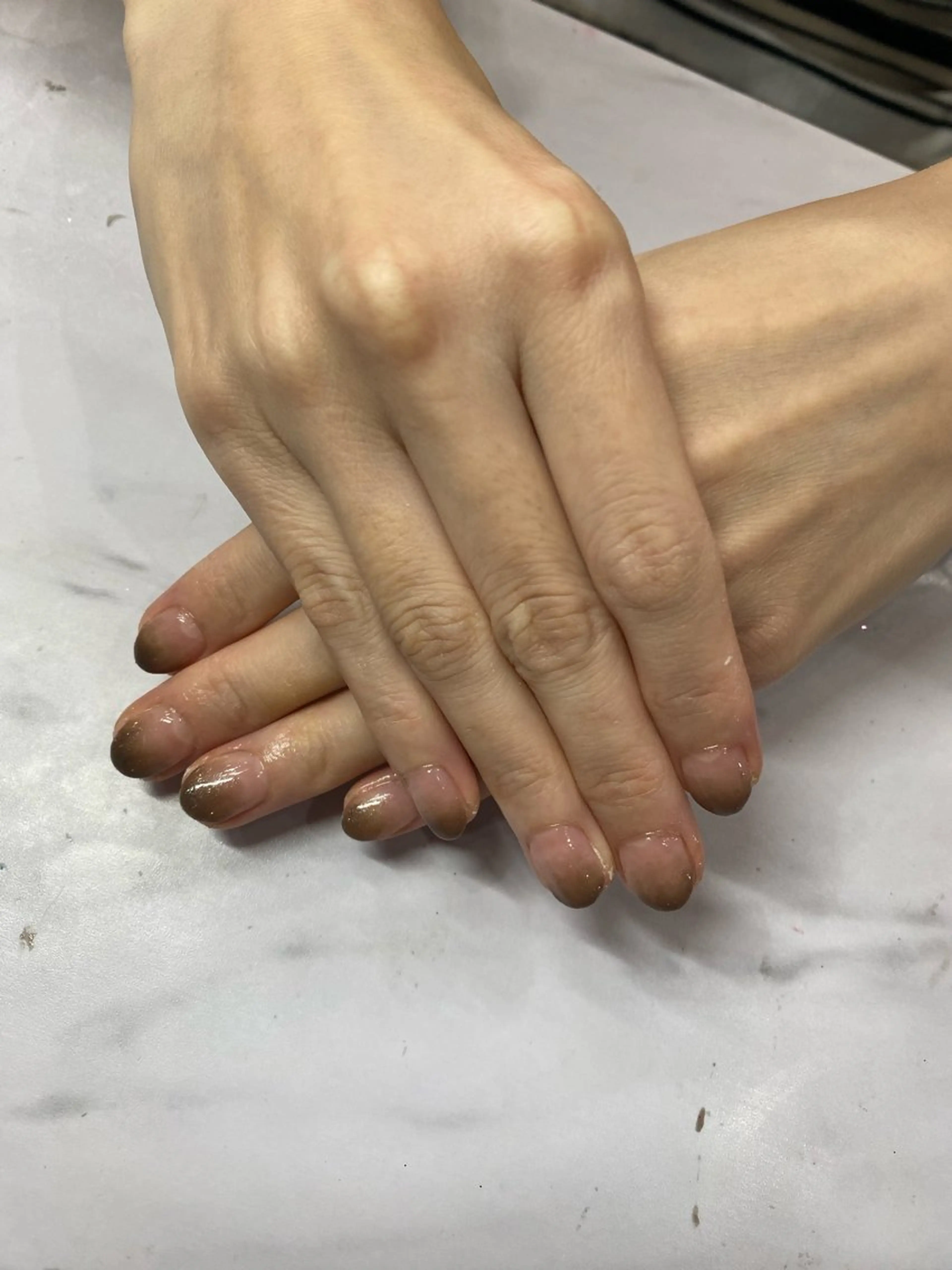 ネイル グラデーション ネイルサロンエーナインイオンモール苗穂店所属・K Mariのネイルデザイン