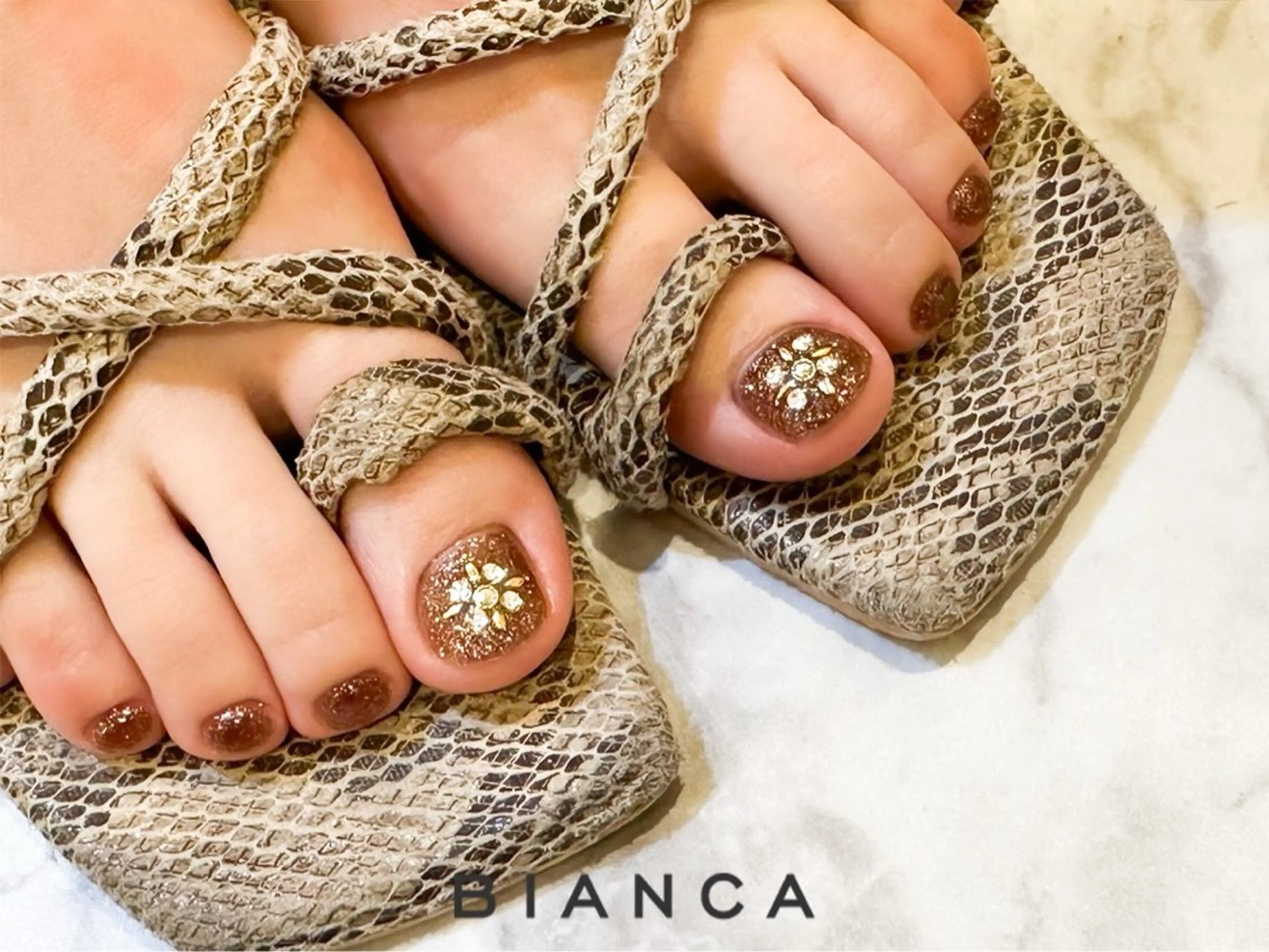 ネイル フットネイル Bianca大宮店 🫧カッチ🪽のネイルデザイン
