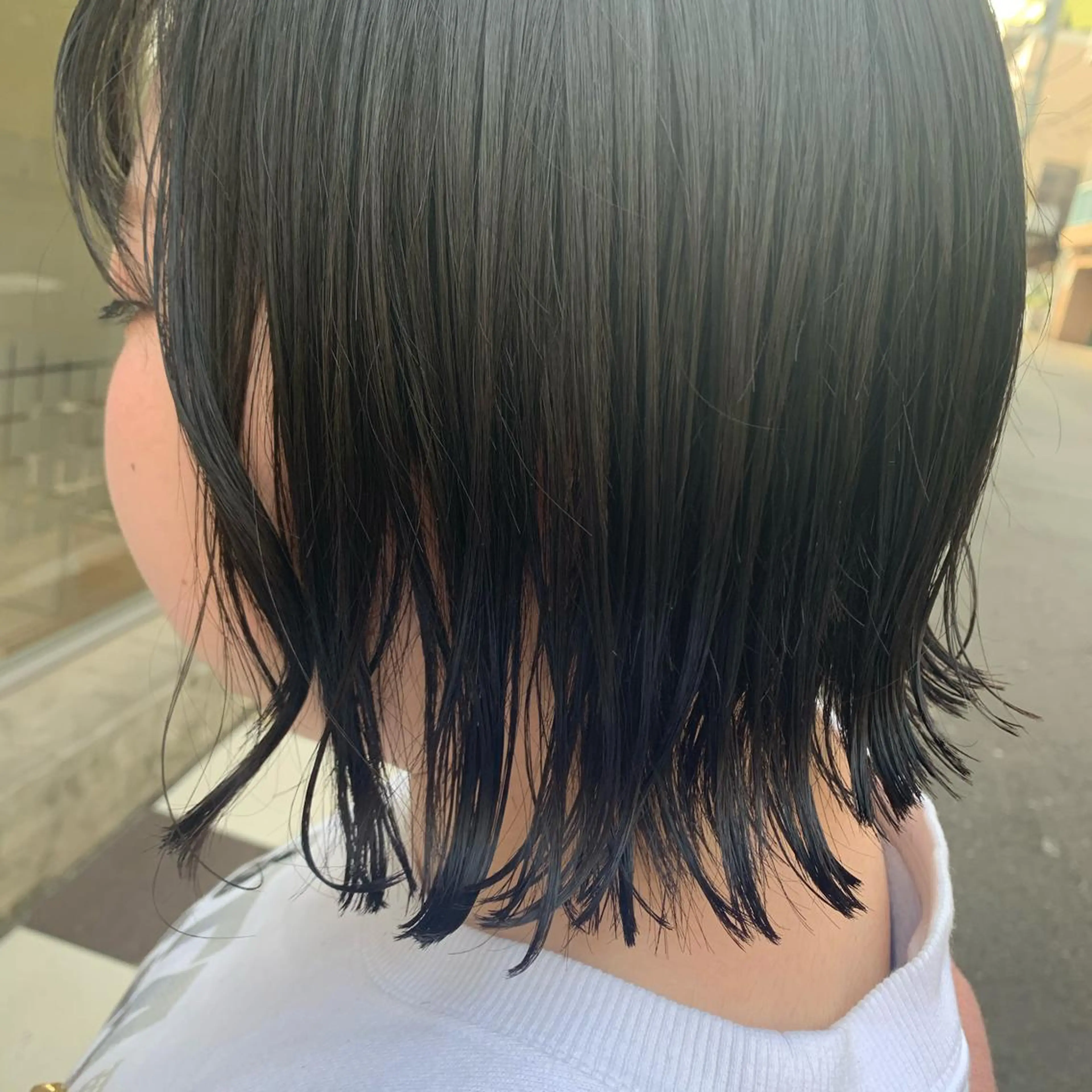 ショート カラー ヘアアレンジ サナ🌱 切りっぱなしボブのヘアスタイル