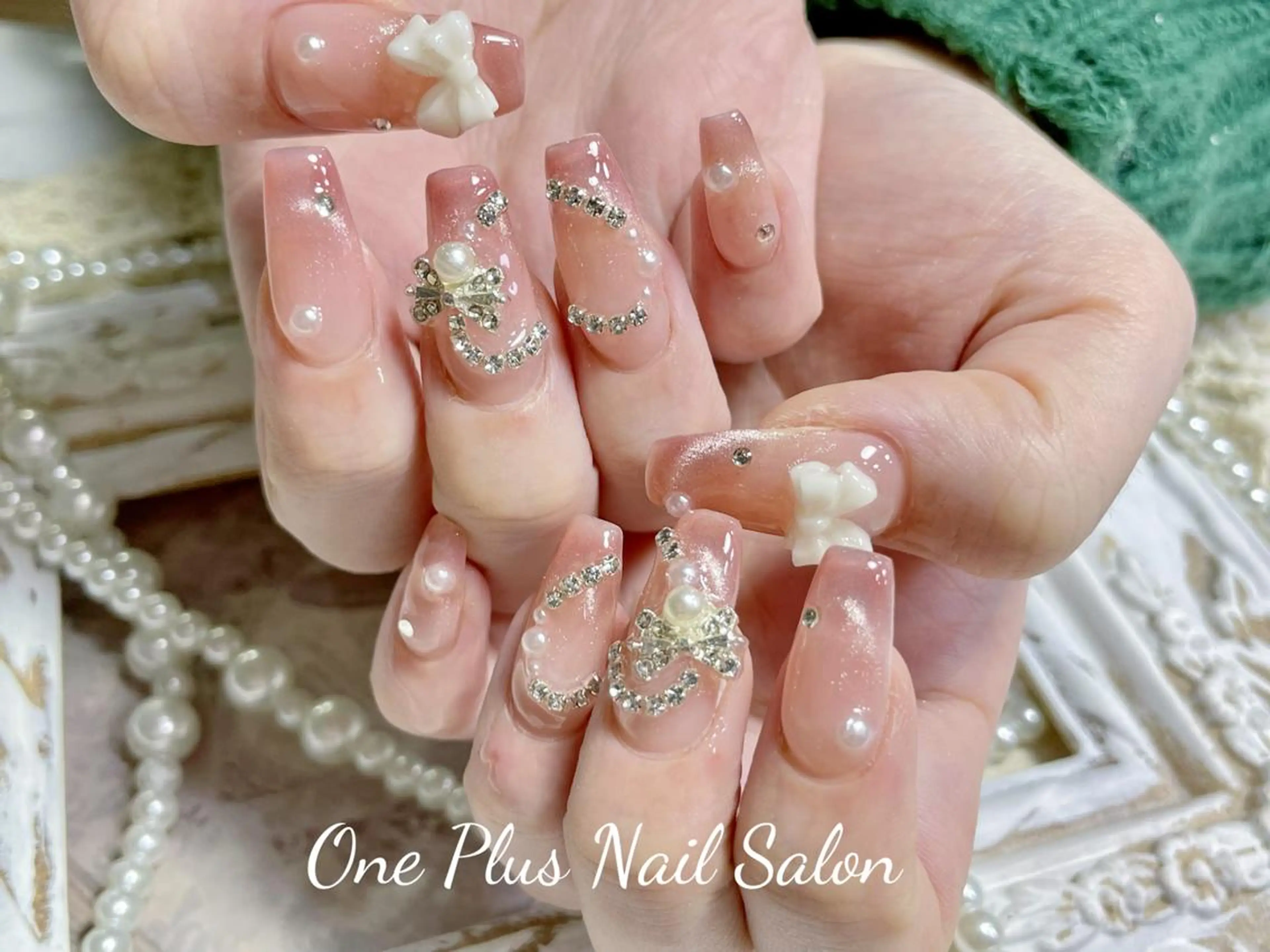ネイル One plus StudioNailのネイルデザイン