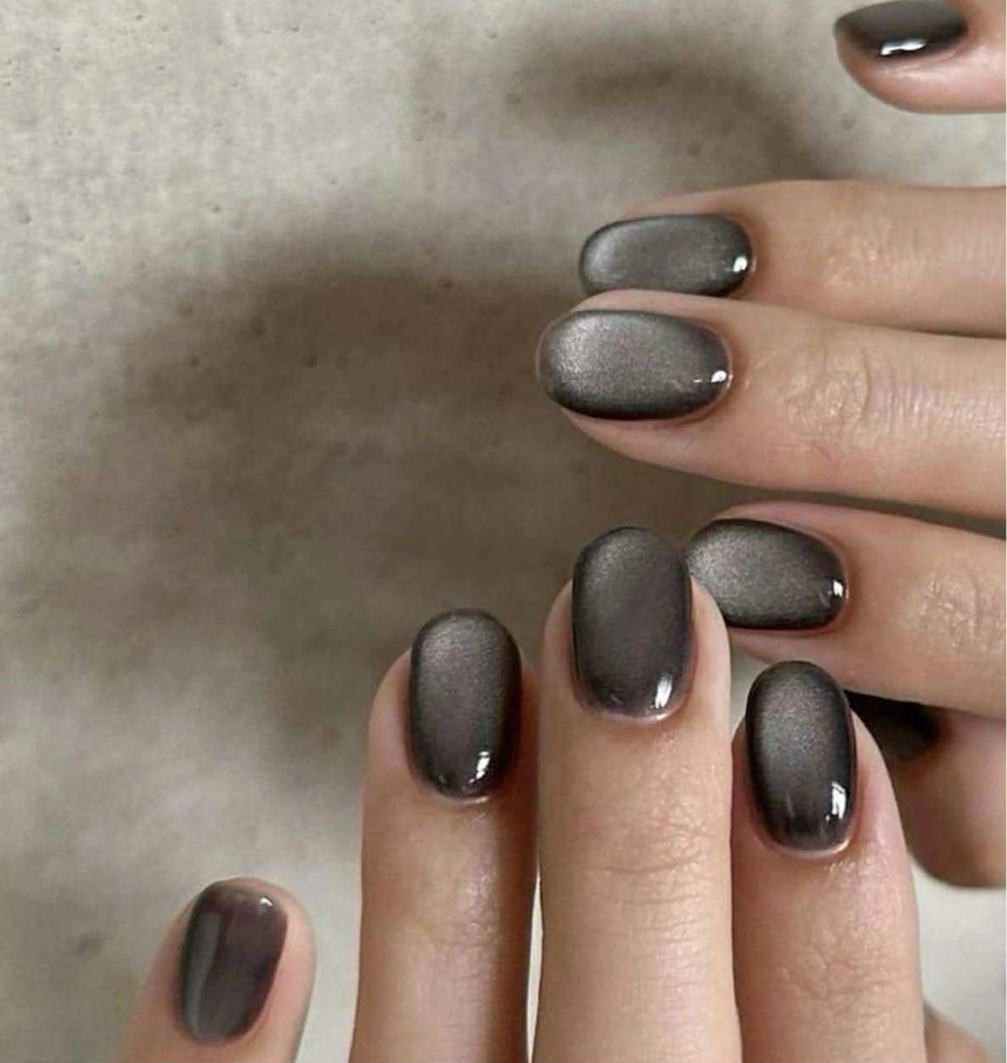 ネイル アートネイル グラデーション ラメ(グリッター) ラメグラデーション マグネットネイル Aura Nail サロン所属・AURA NAILのネイルデザイン