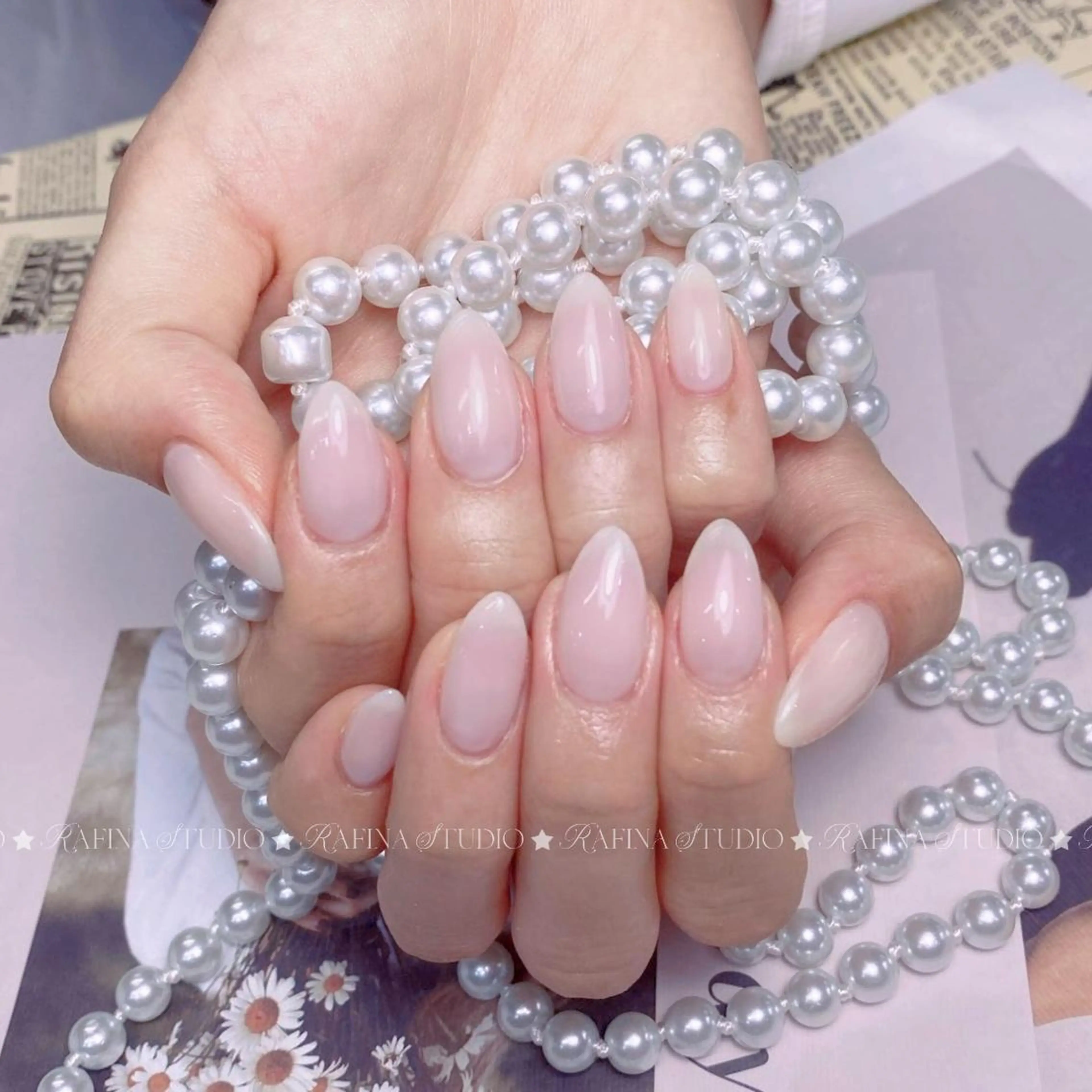 ネイル 玲央 YOYOのネイルデザイン