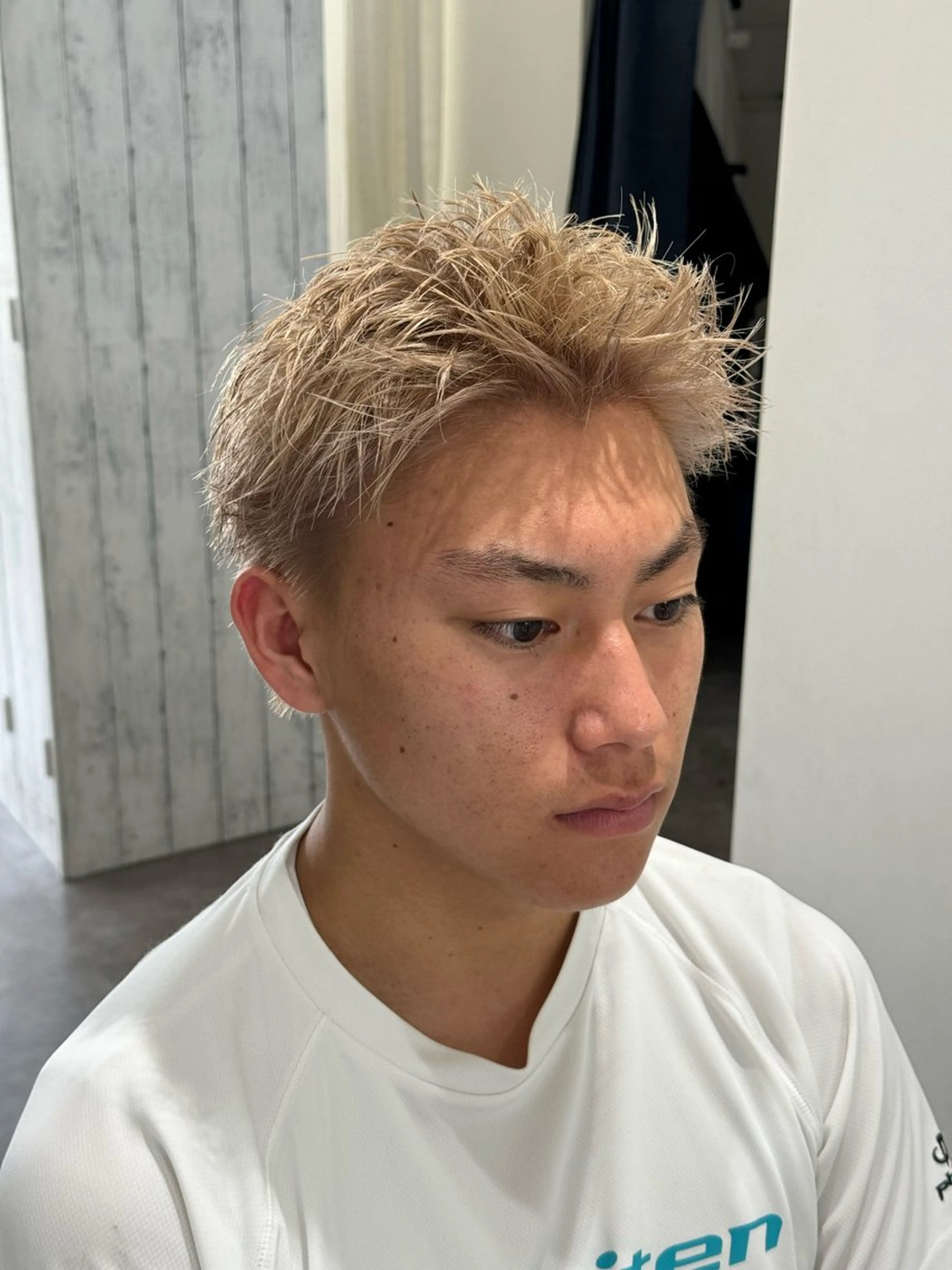 メンズ スパイキーショート カット メンズ特化美容師 若林陸のヘアスタイル