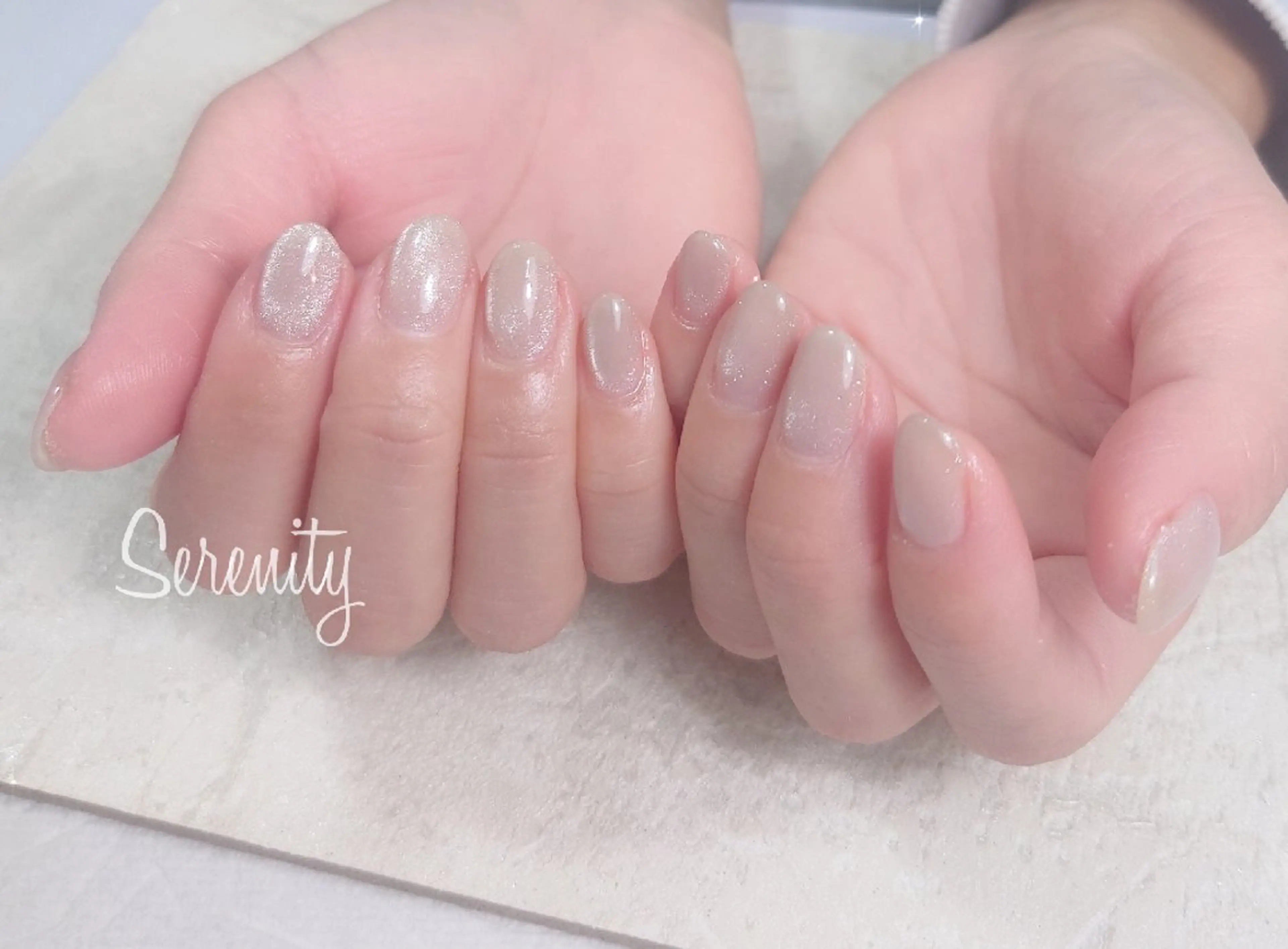 ネイル マグネットネイル マグネットワンカラー ワンカラーネイル ホワイト nail  serenityのネイルデザイン