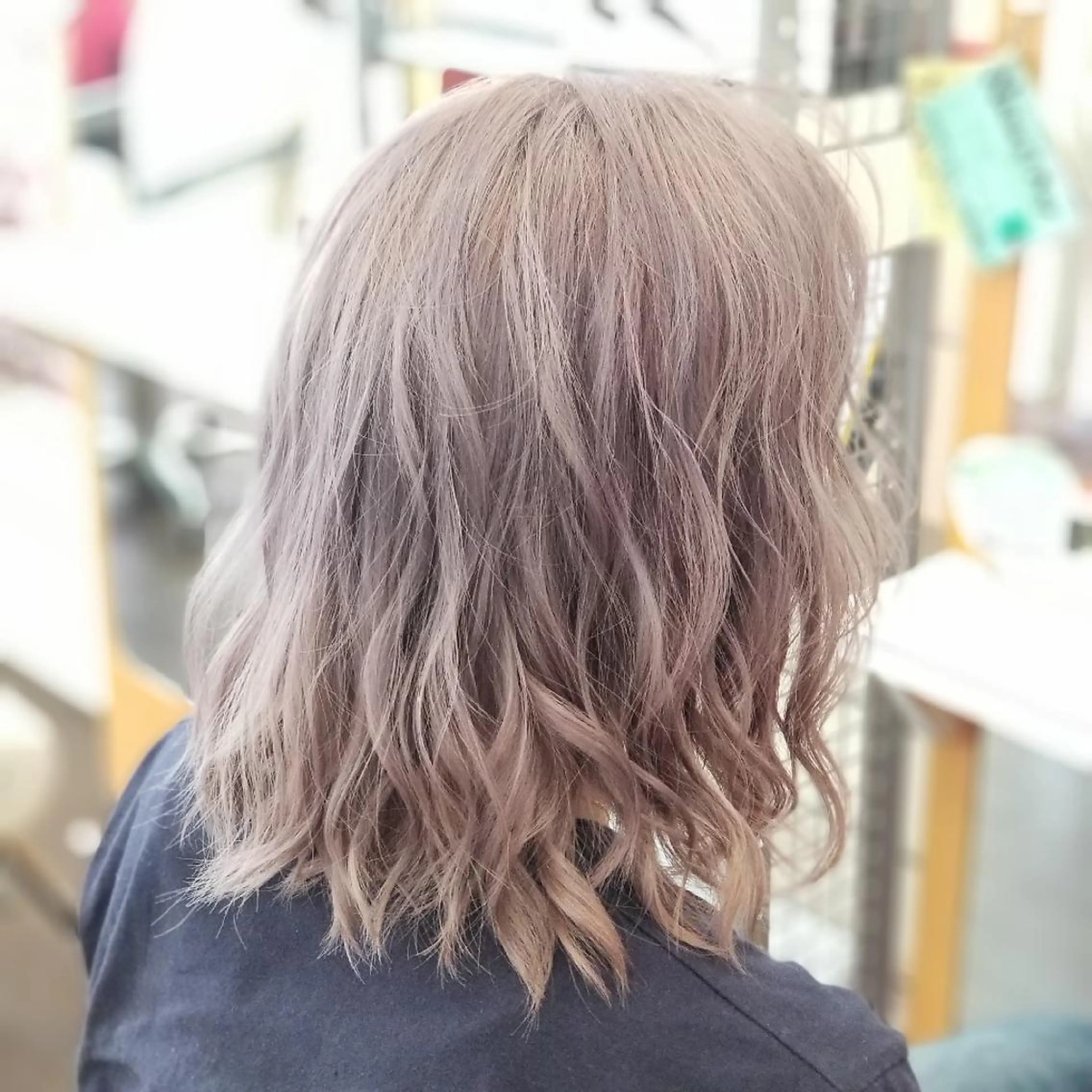 ミディアム 植田 /エクステ /ブリーチ/髪質改善のヘアスタイル