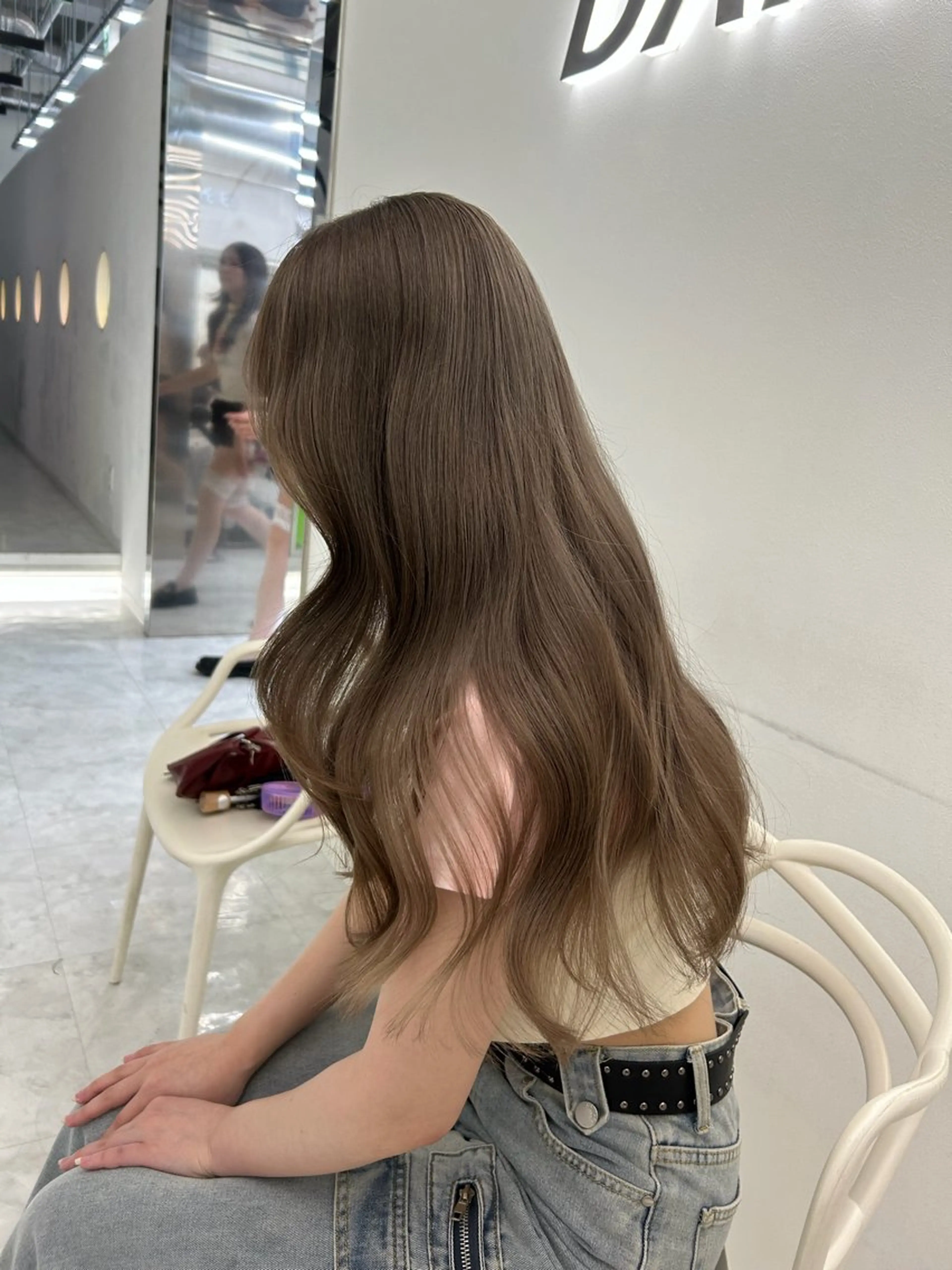 ロング ヘアカラー ヘアセット 艶髪ハイトーンカラー 渋谷🎀ririkaのヘアスタイル