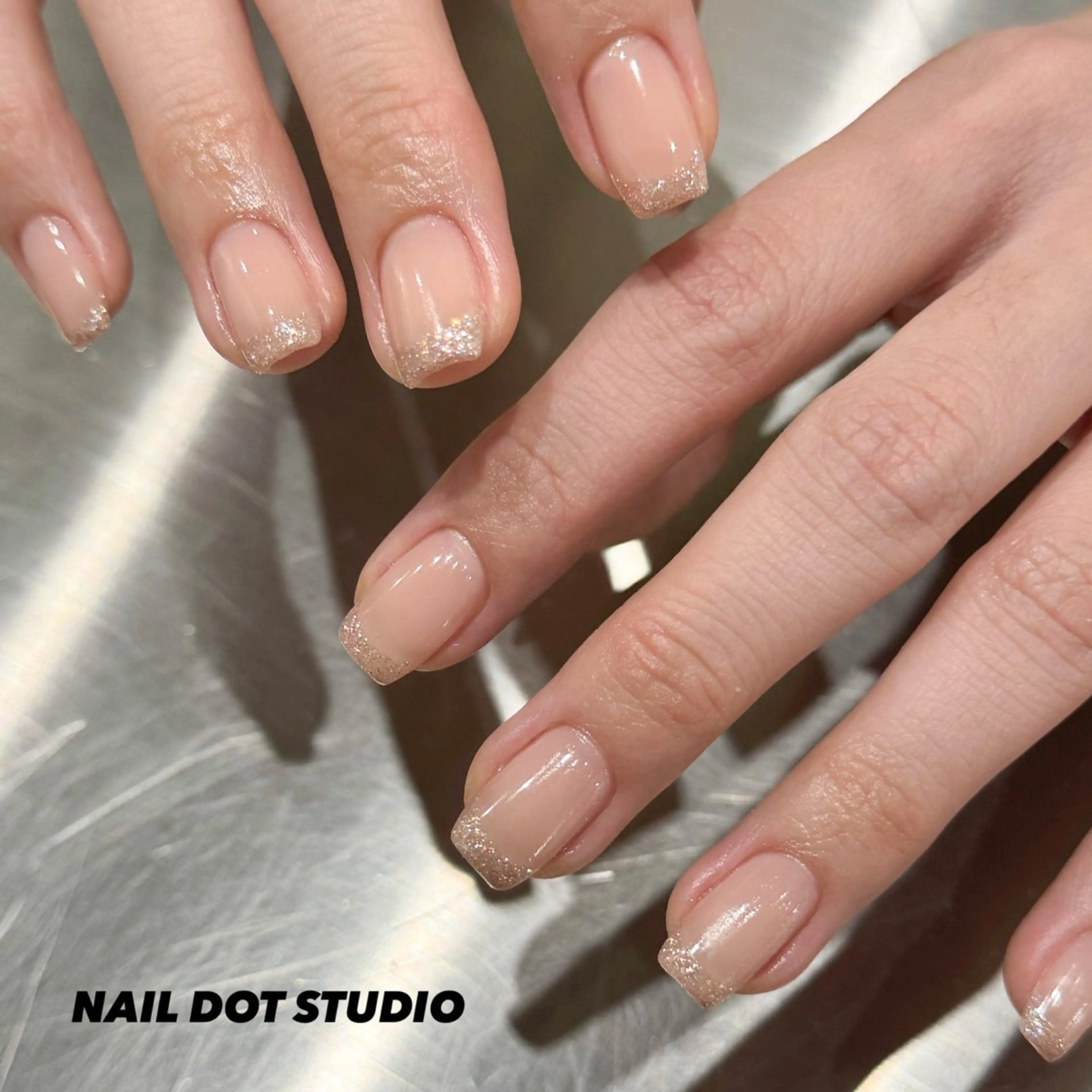 ネイル ハンドネイル NAILDOTSTU DIO SEINAのネイルデザイン