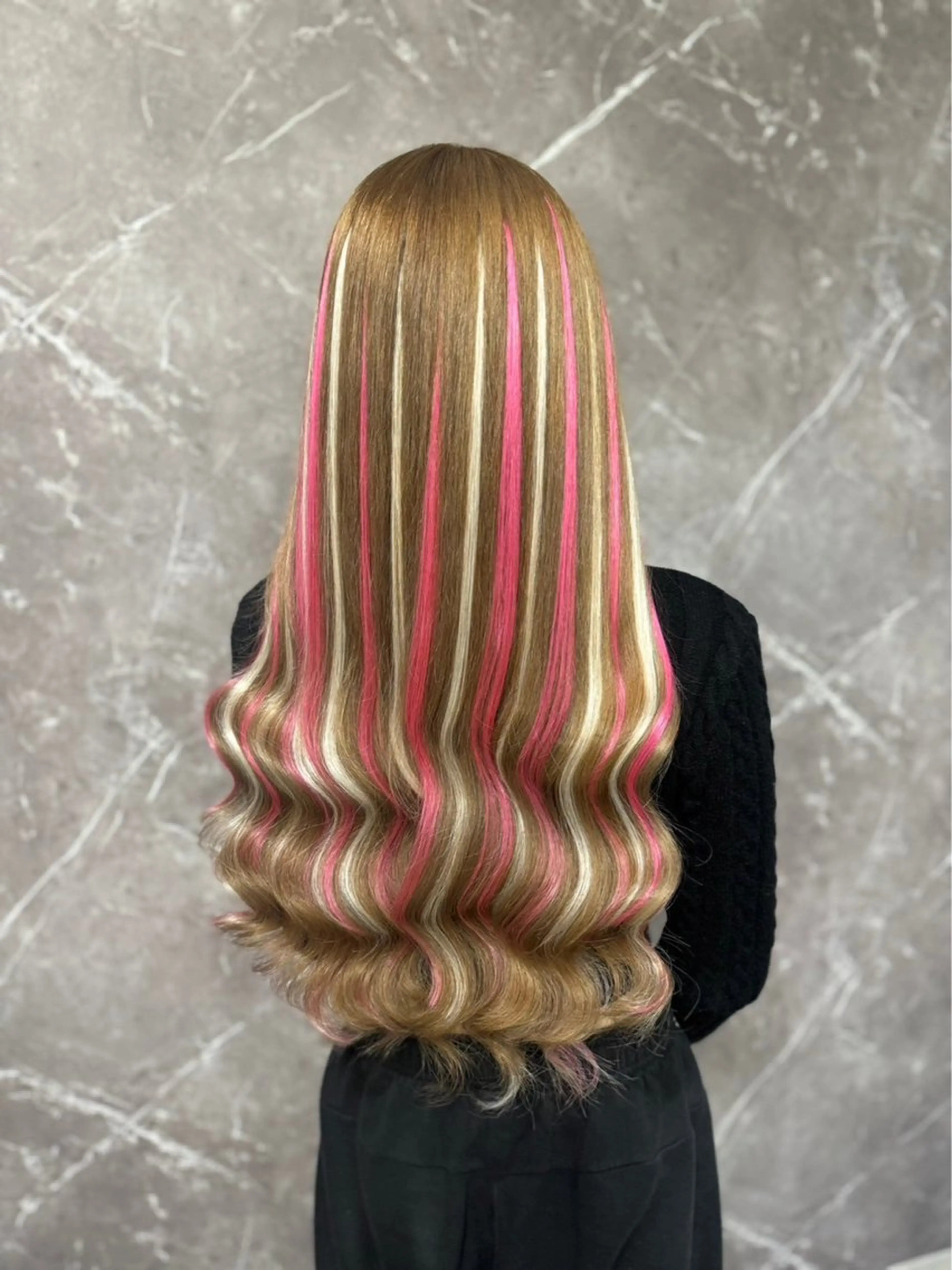 ロング RIN シールエクステのヘアスタイル