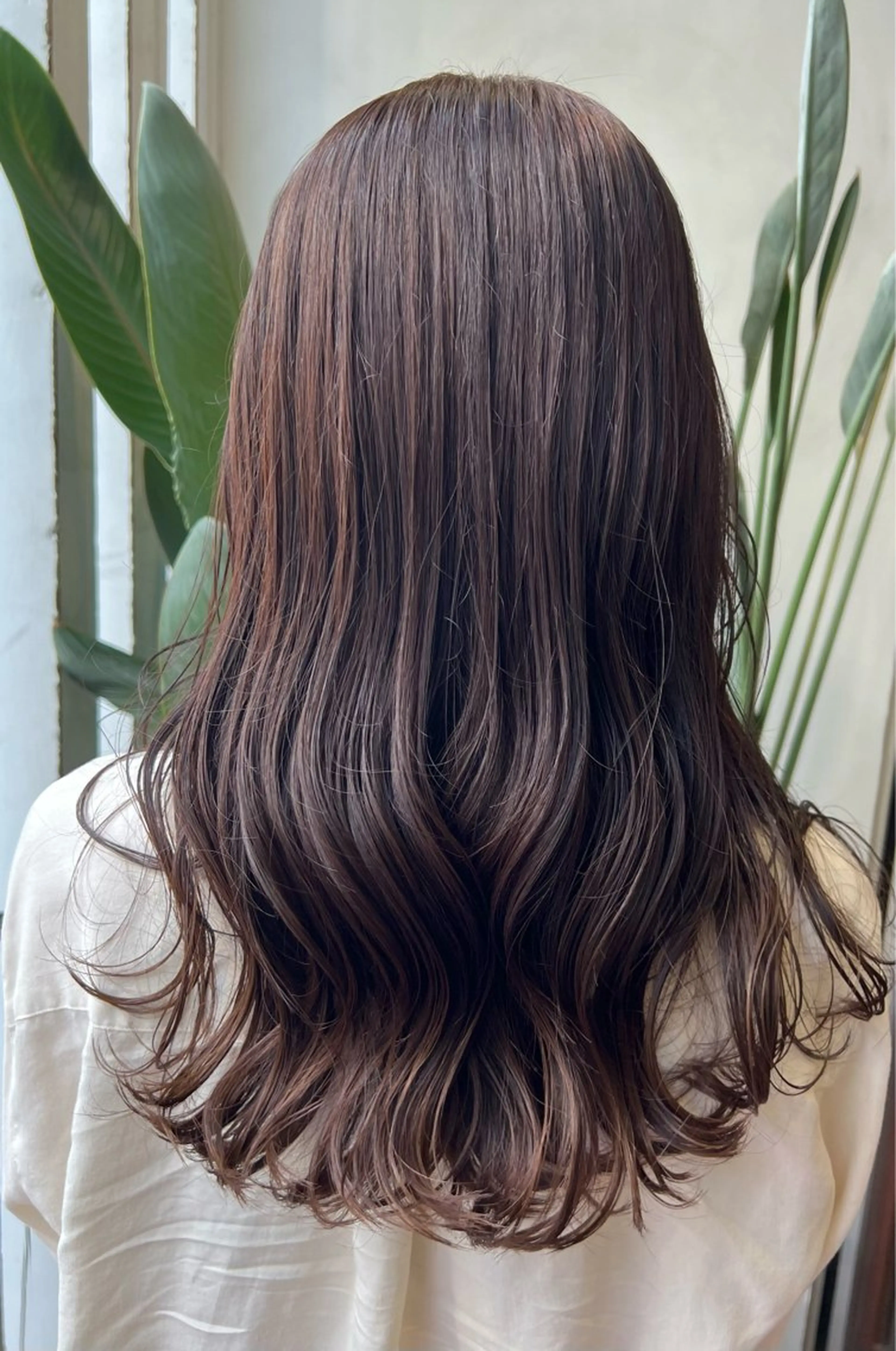 ロング カラー ヘアカラー トリートメント ヘッドスパ ブリーチカラー🦖 岡部木乃夏のヘアスタイル