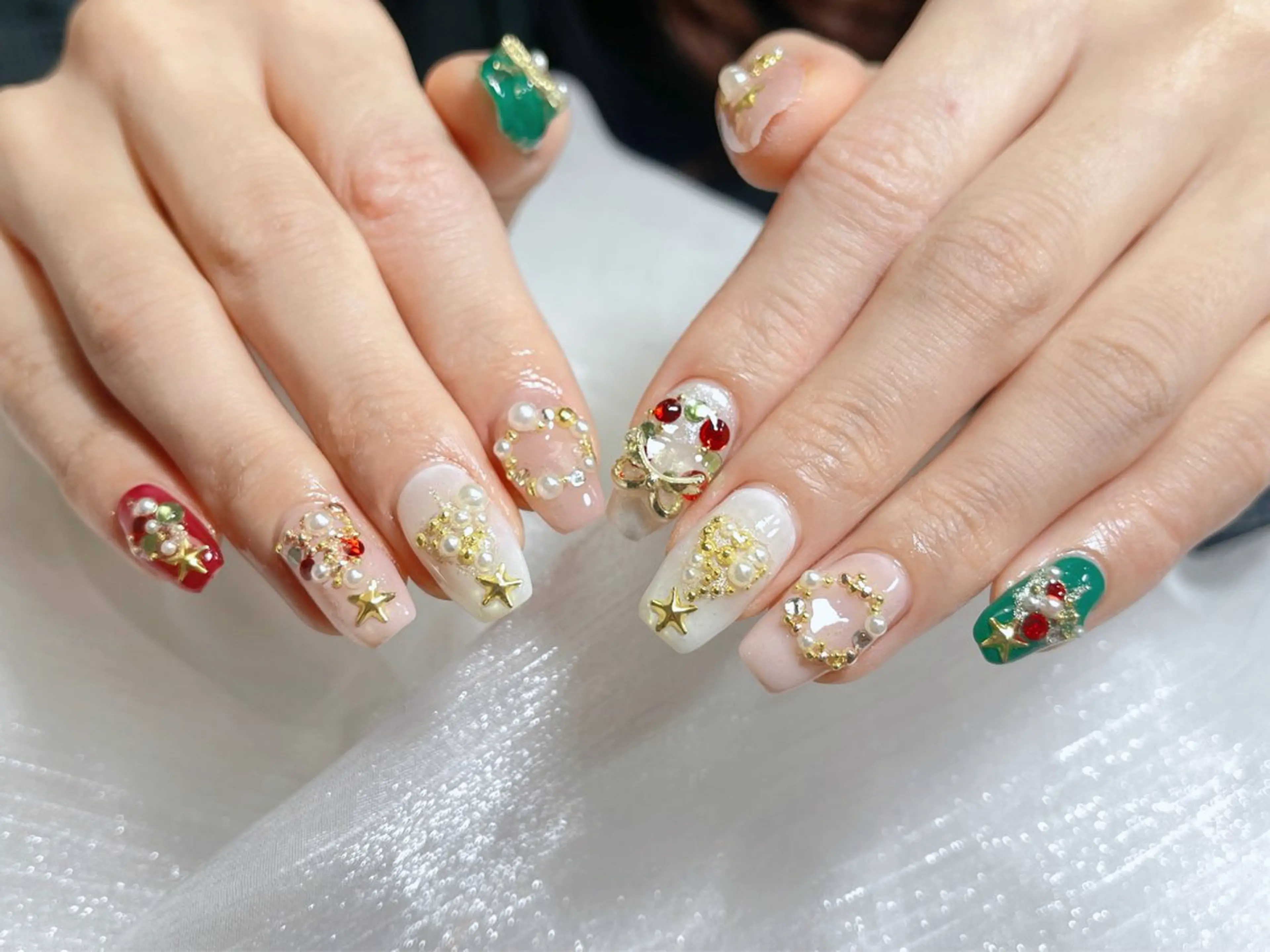 ネイル ハンドネイル 🎀ネイルサロン エクラYUI🎀のネイルデザイン