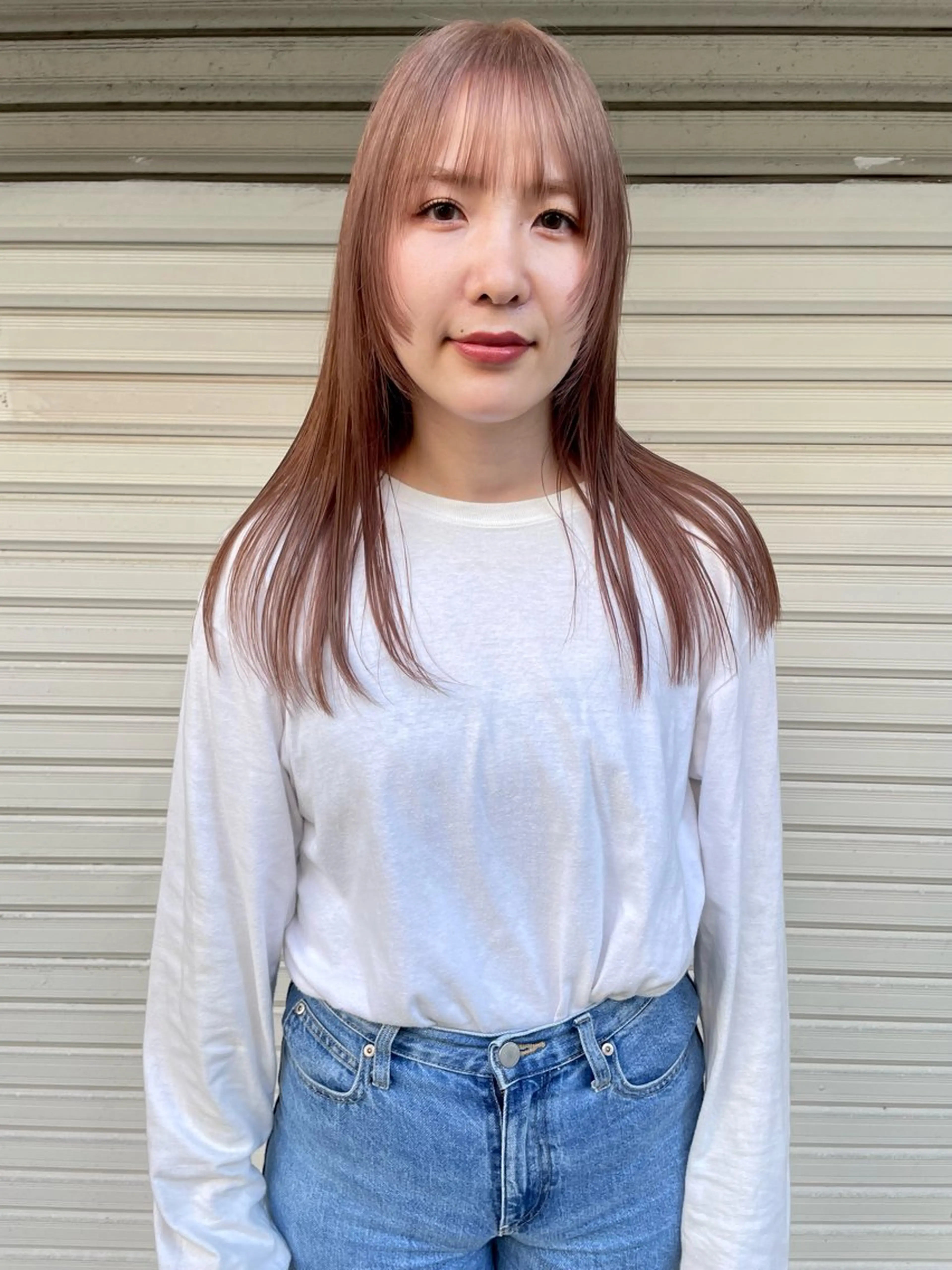 セミロング カラー オカモト ミユウのヘアスタイル