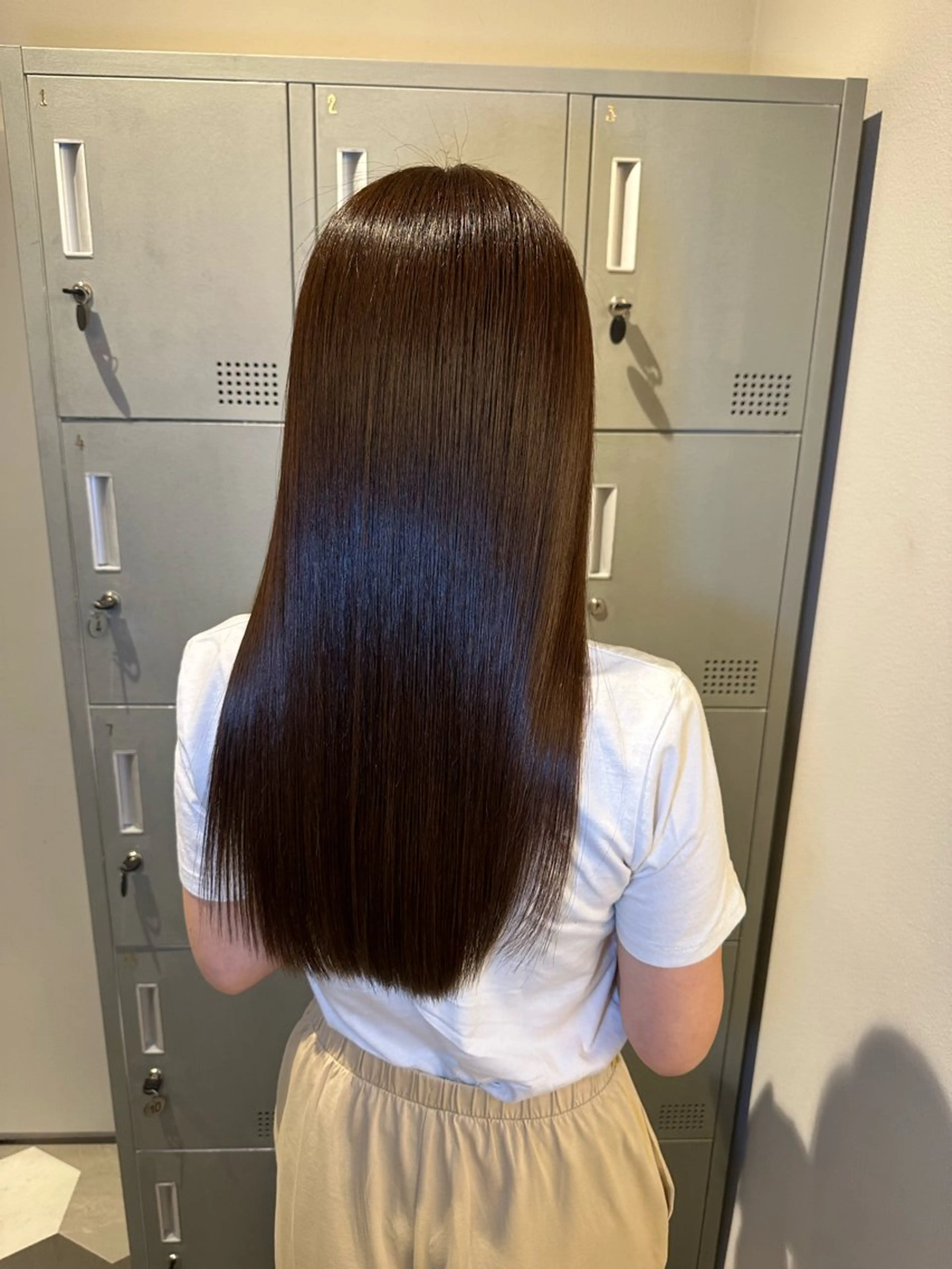 メンテナンスカット➕艶髪髪質改善ケアストレート➕トリートメントの写真