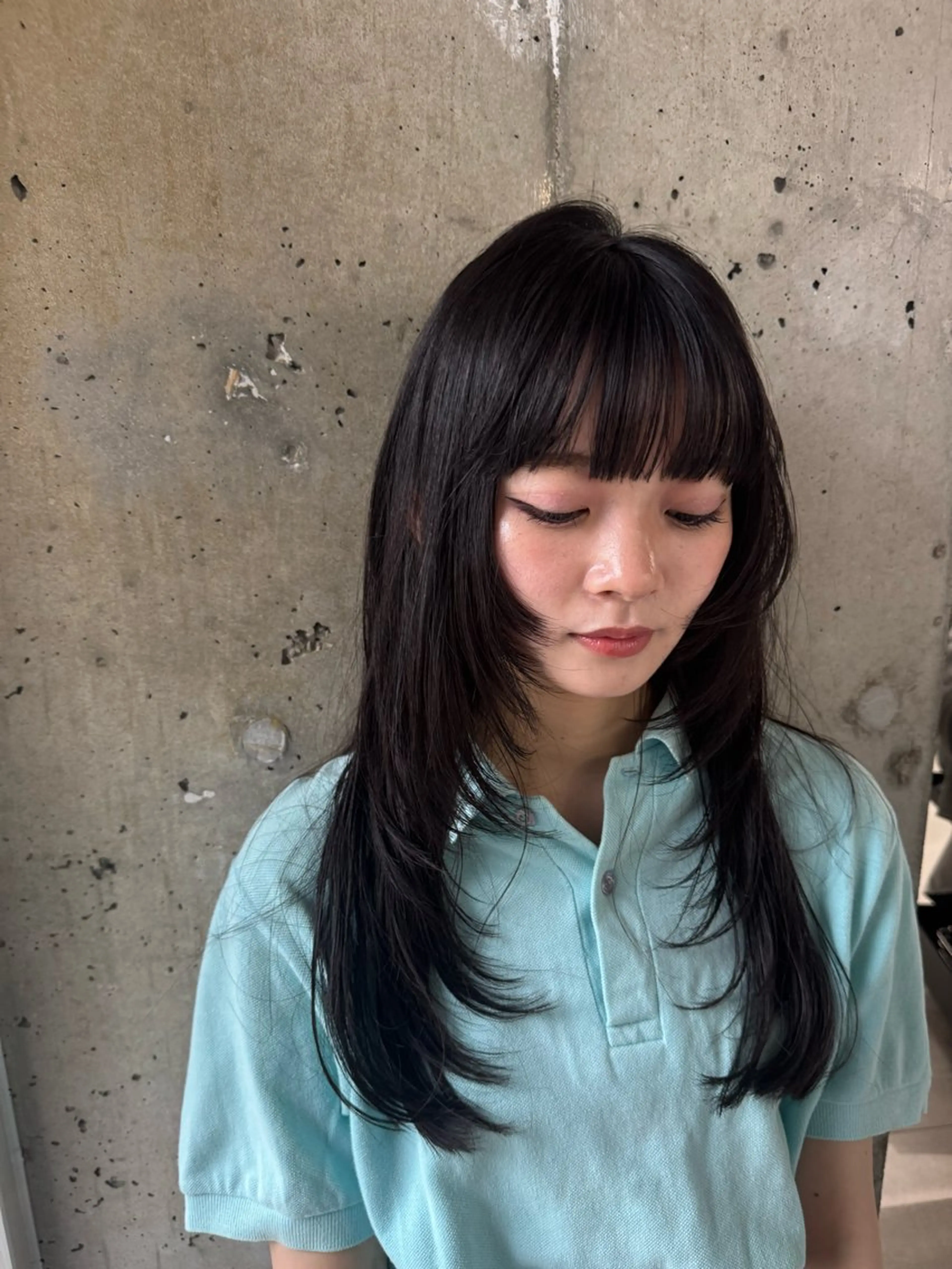 ロング レイヤーカット anon Loemのヘアスタイル