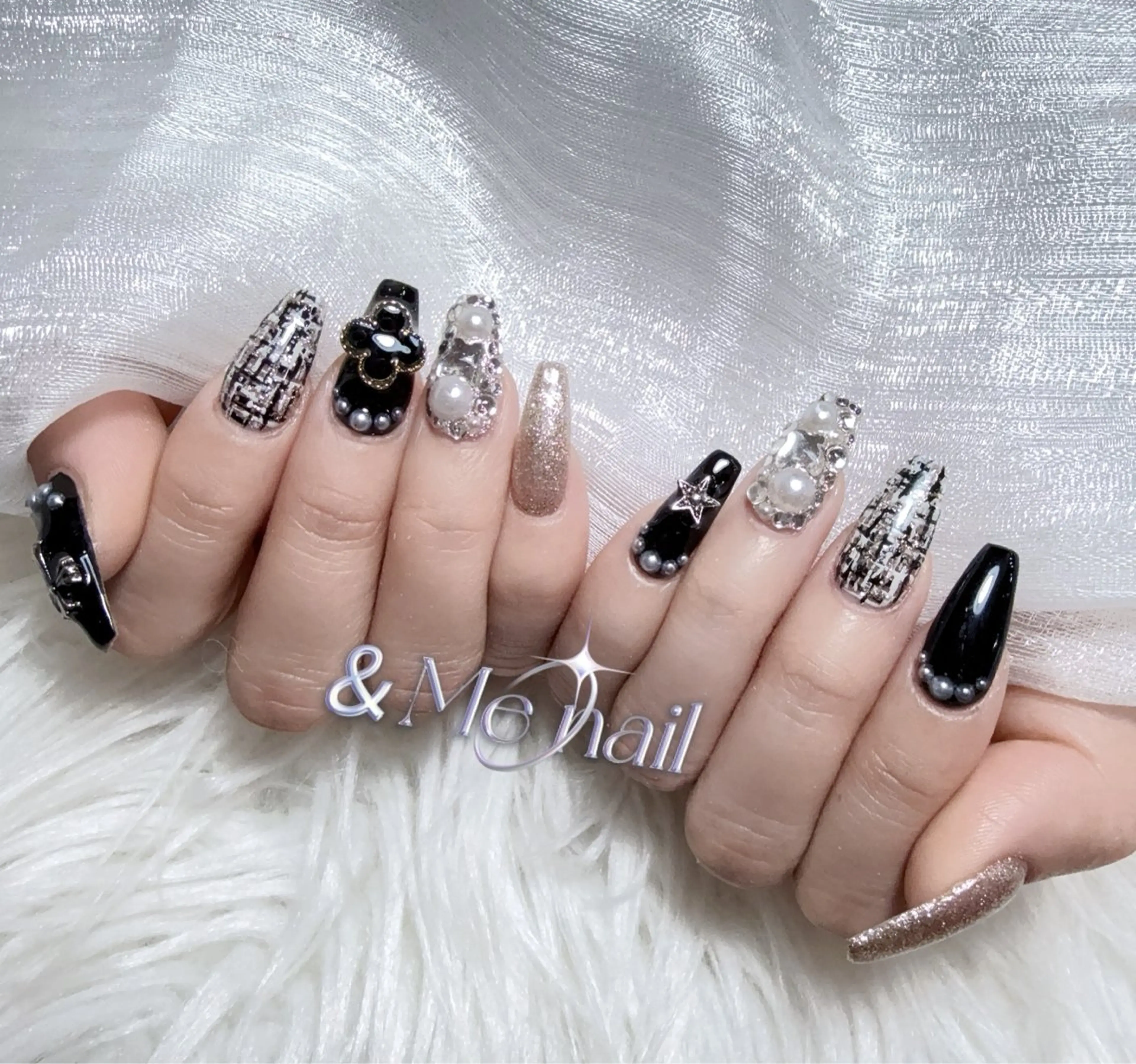 ネイル ハンドネイル &ME タカのネイルデザイン