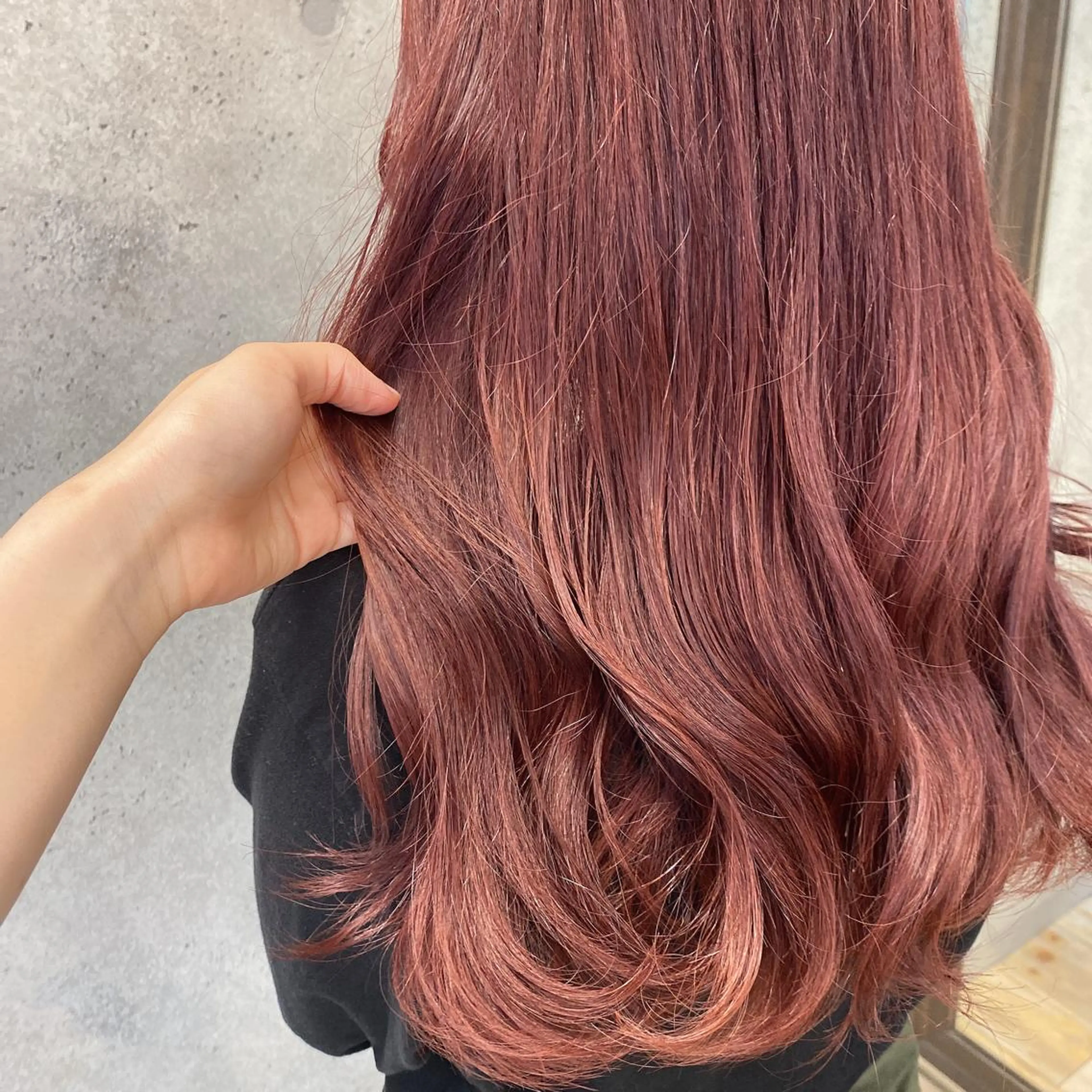 ロング カラー wakana 【ブリーチカラー】のヘアスタイル