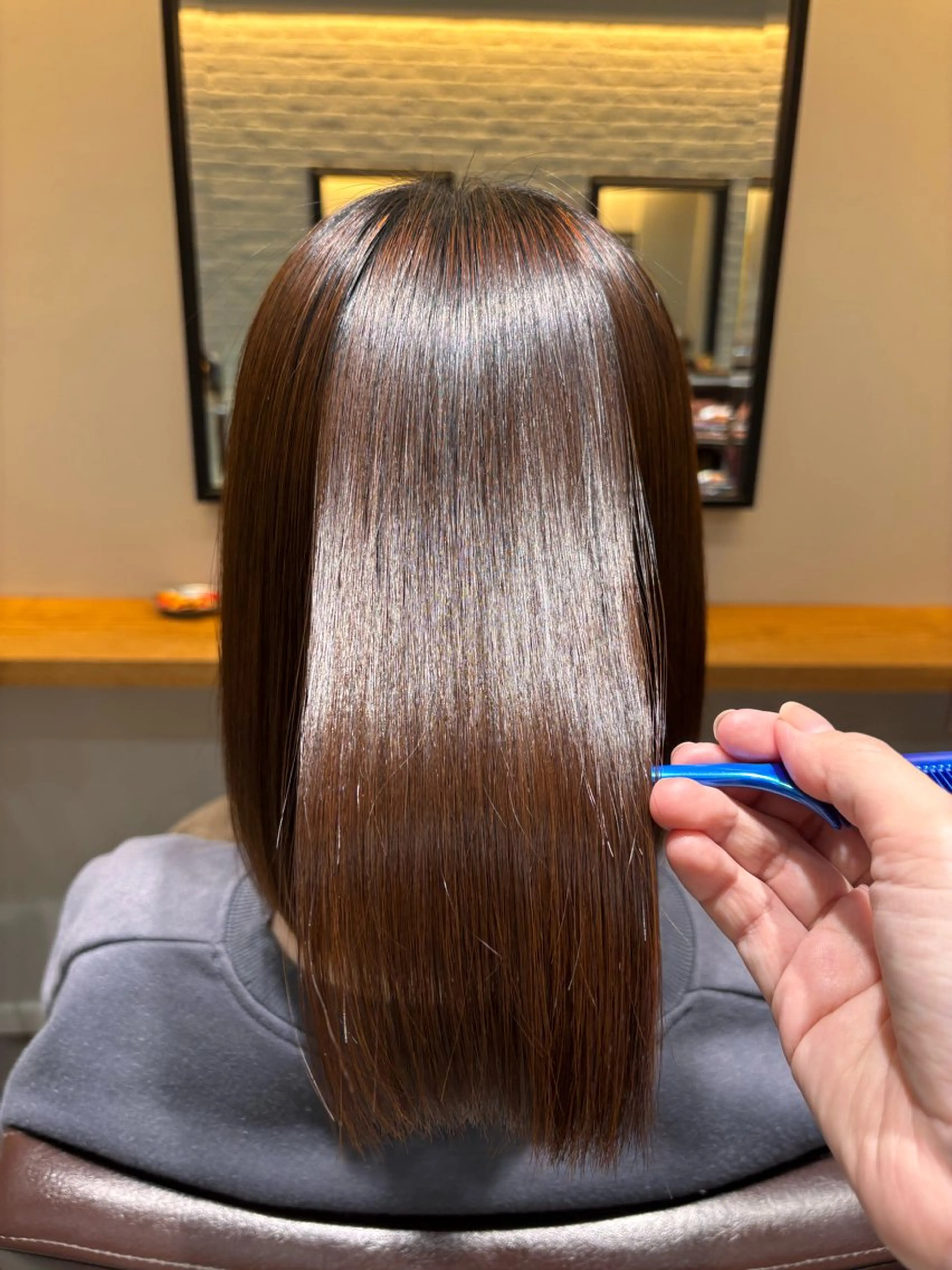 セミロング くせ毛 カット 縮毛矯正 艶カラー💎 / Ayakaのヘアスタイル