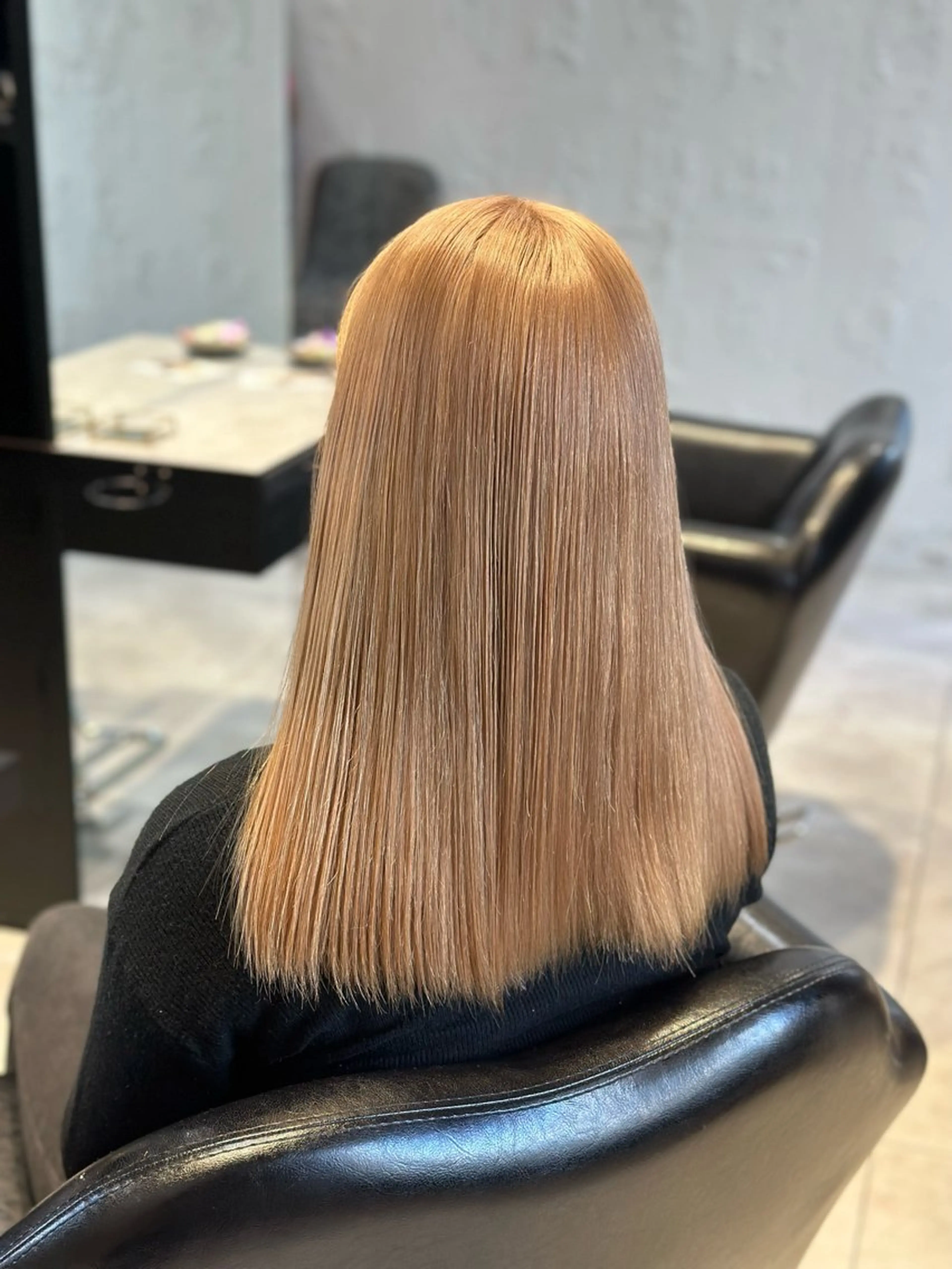 セミロング カラー ベージュカラー ブリーチ ブロンド 透明感カラー 🪡プルエクステ🪡 カラエク評価◎ユウゴのヘアスタイル