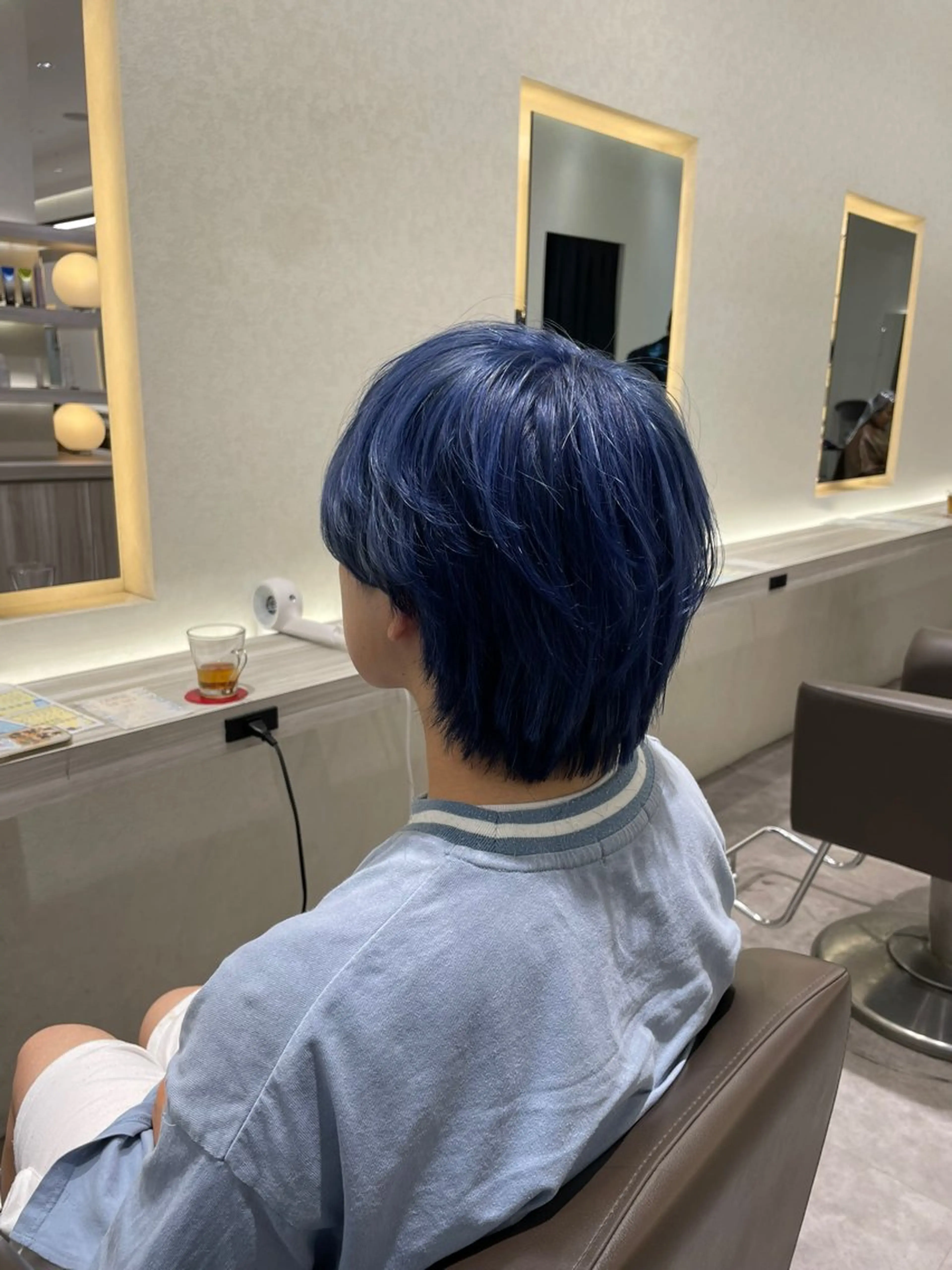 ショート カラー メンズ メンズブリーチ ブリーチ ブルーカラー シルバー Reginavita栄所属・パーマ×メッシュ/ 本日空き○/岡本一真のヘアスタイル