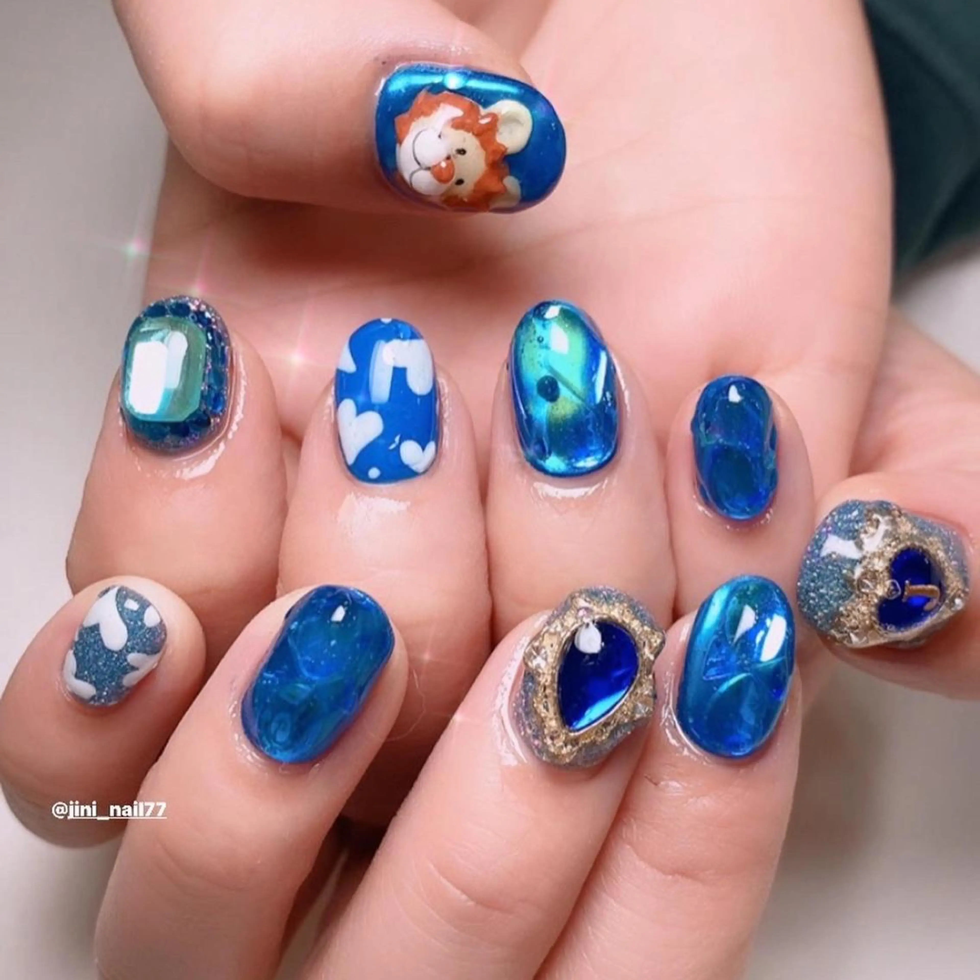 ネイル JINI NAIL所属・ジニ ネイルのネイルデザイン