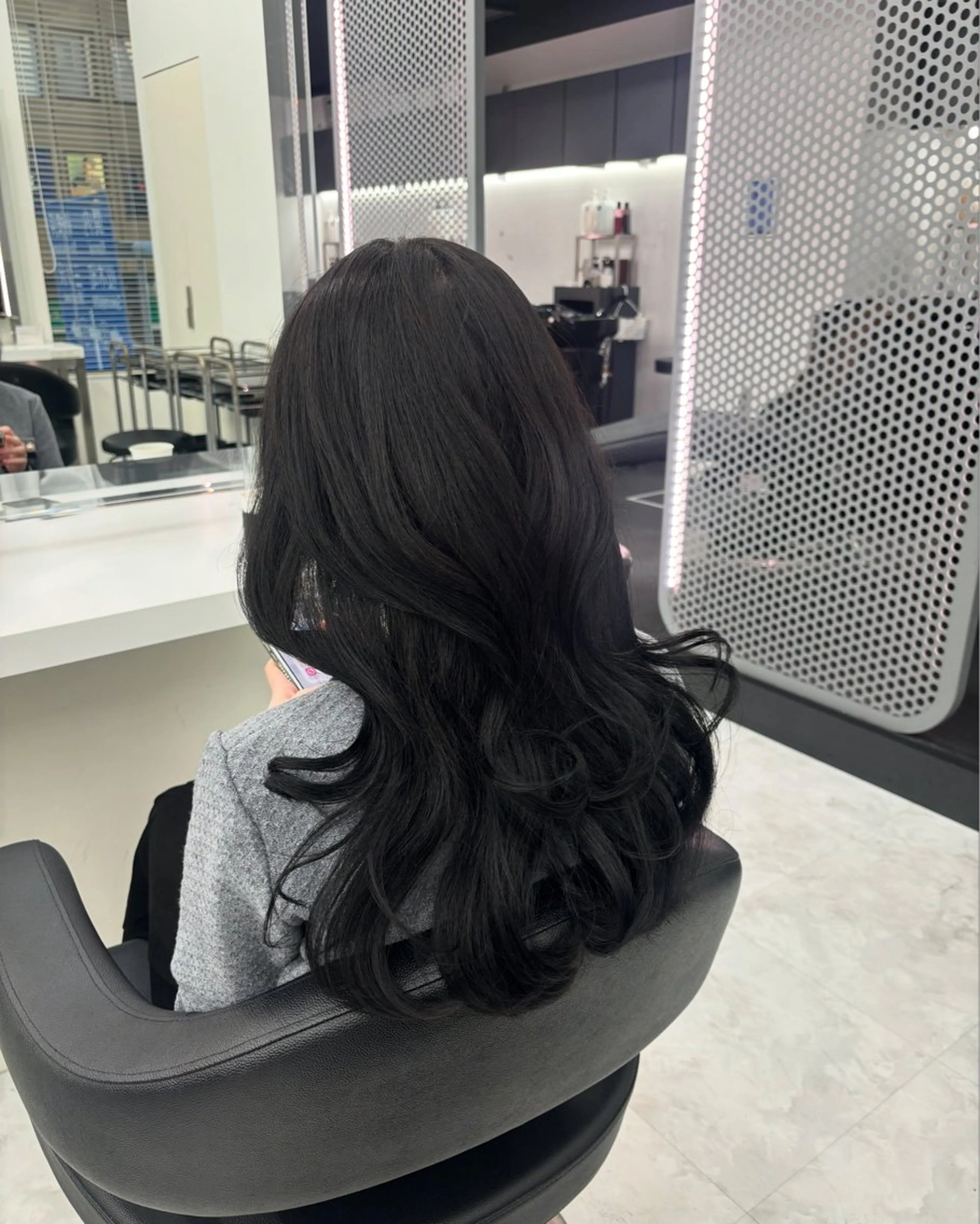 ロング カラー 韓国ヘア🇰🇷🩶 透明感カラー🎀るなのヘアスタイル