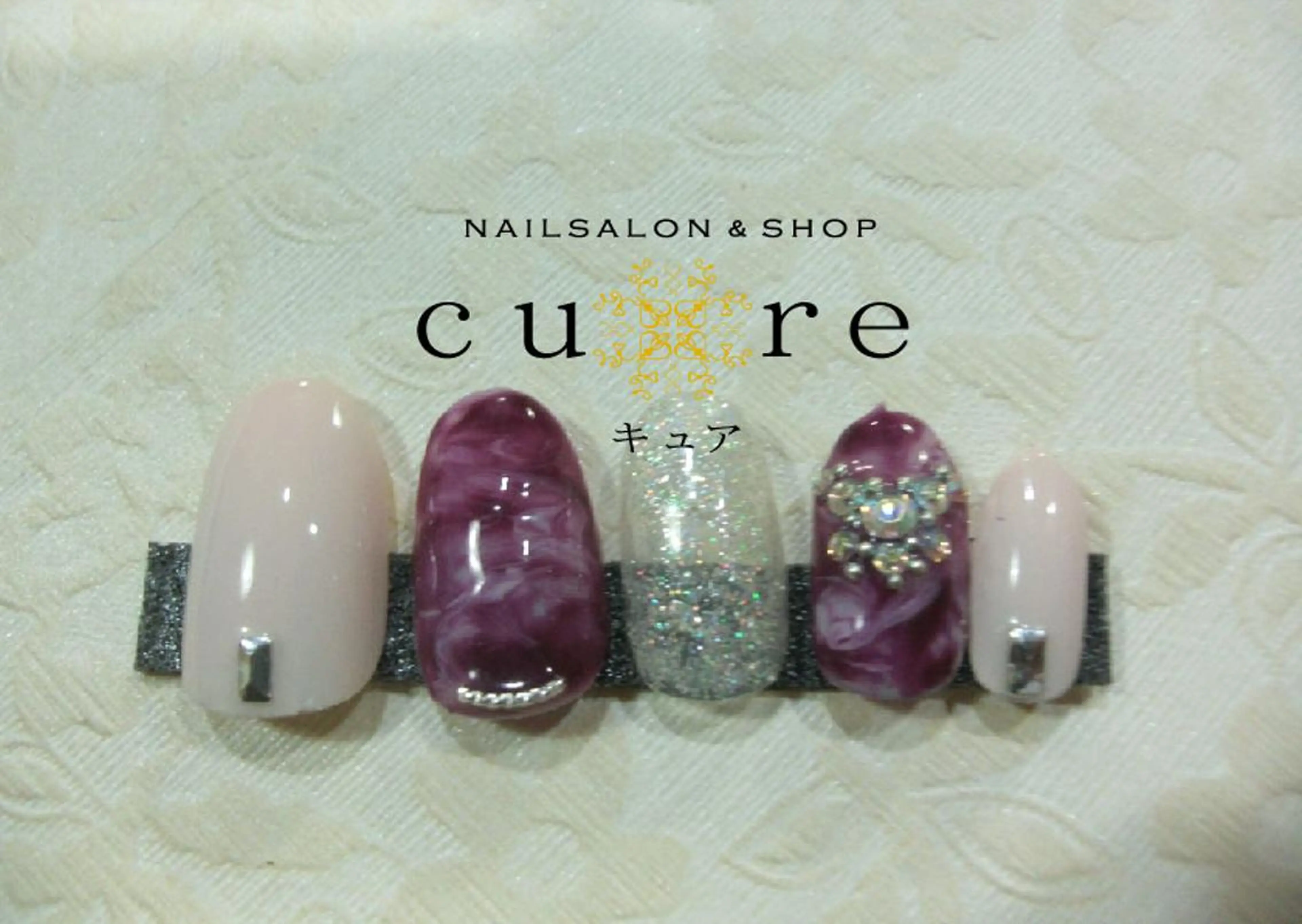 ネイル ネイルサロン Cureのネイルデザイン