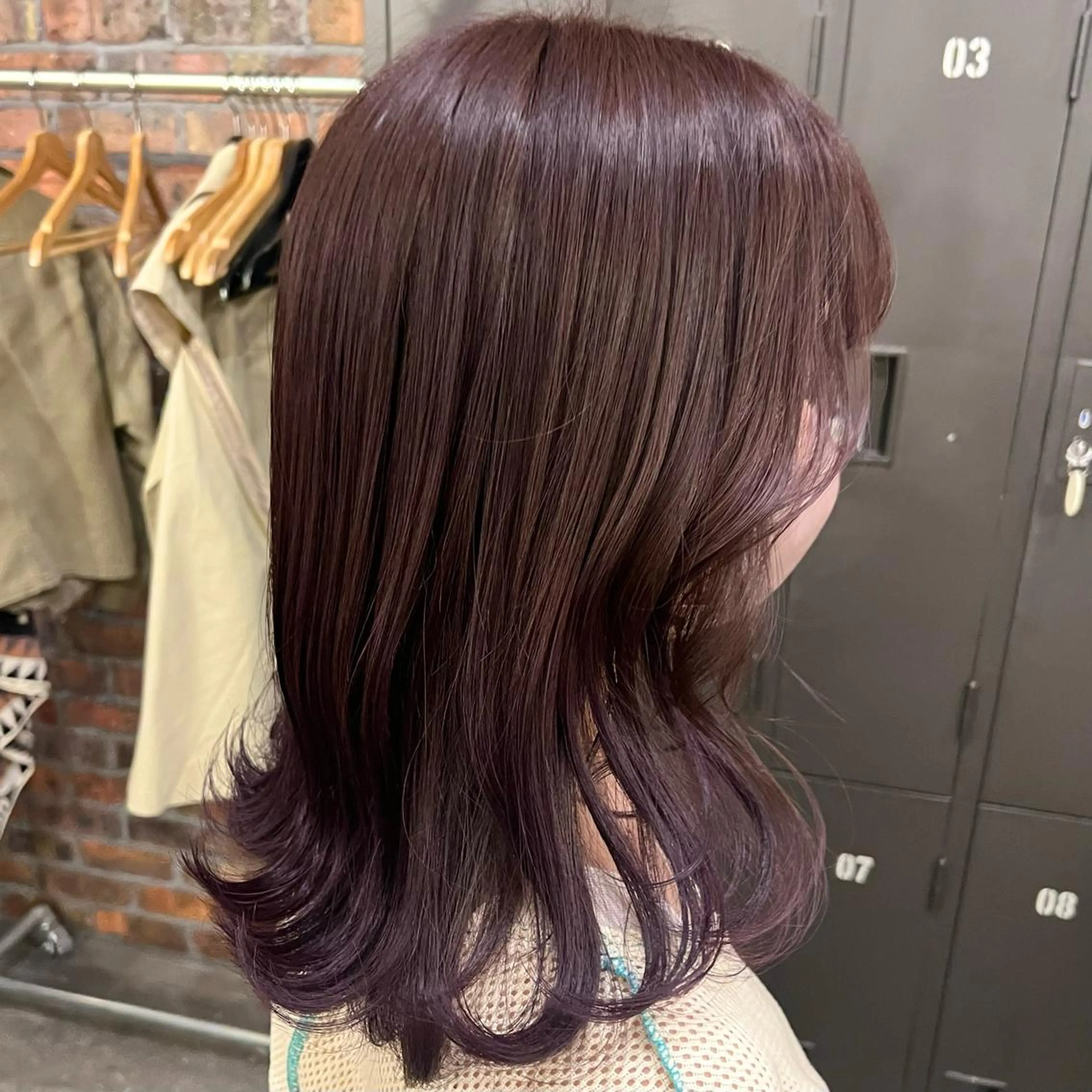 セミロング カラー ブリーチ ラベンダーカラー Rino kanayama所属・Rino 金山 ／ 宮澤 萌のヘアスタイル