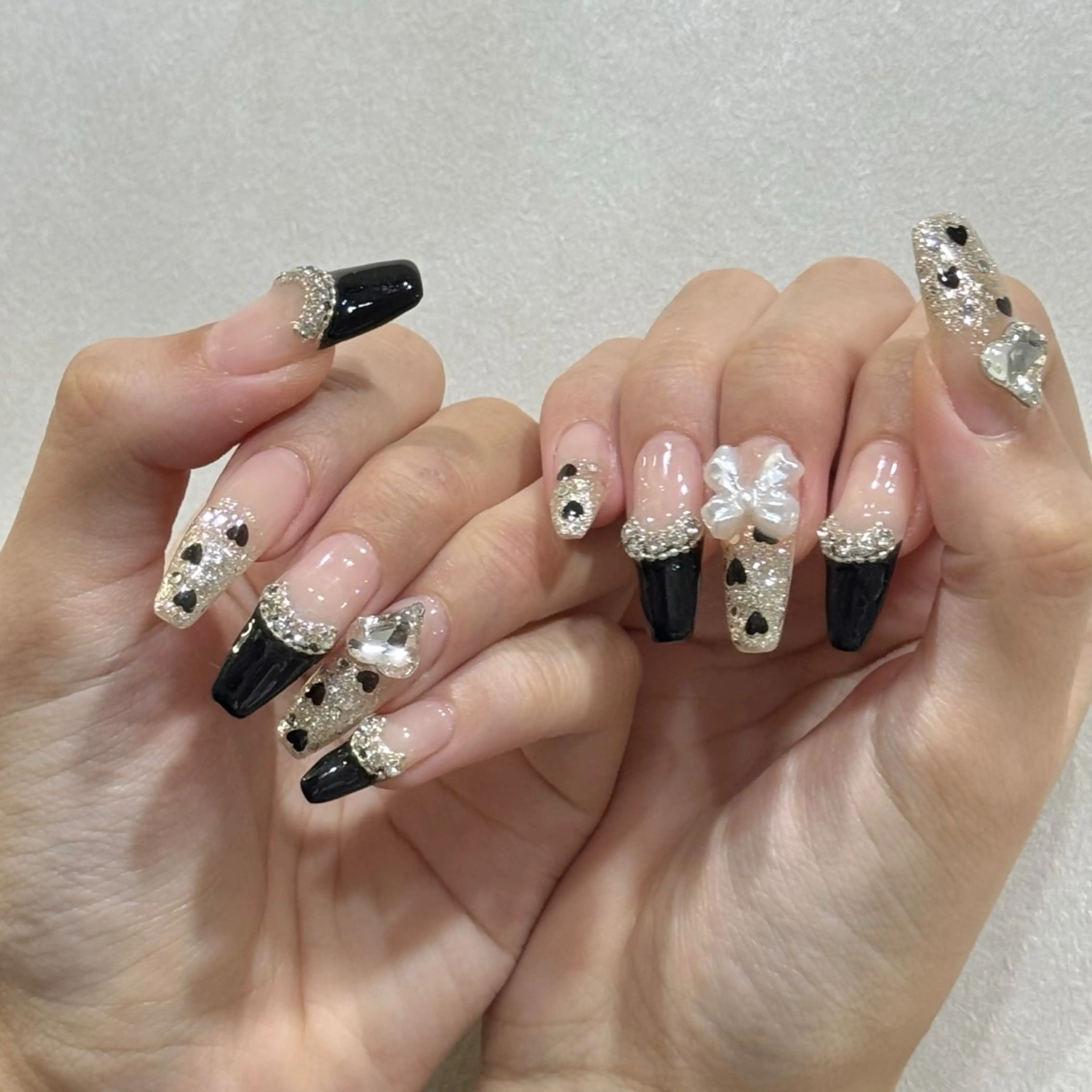 ネイル ハート ラメ(グリッター) リボン ハンドネイル 韓国ネイル/ワンホン ネイル🎀表参道3分のネイルデザイン