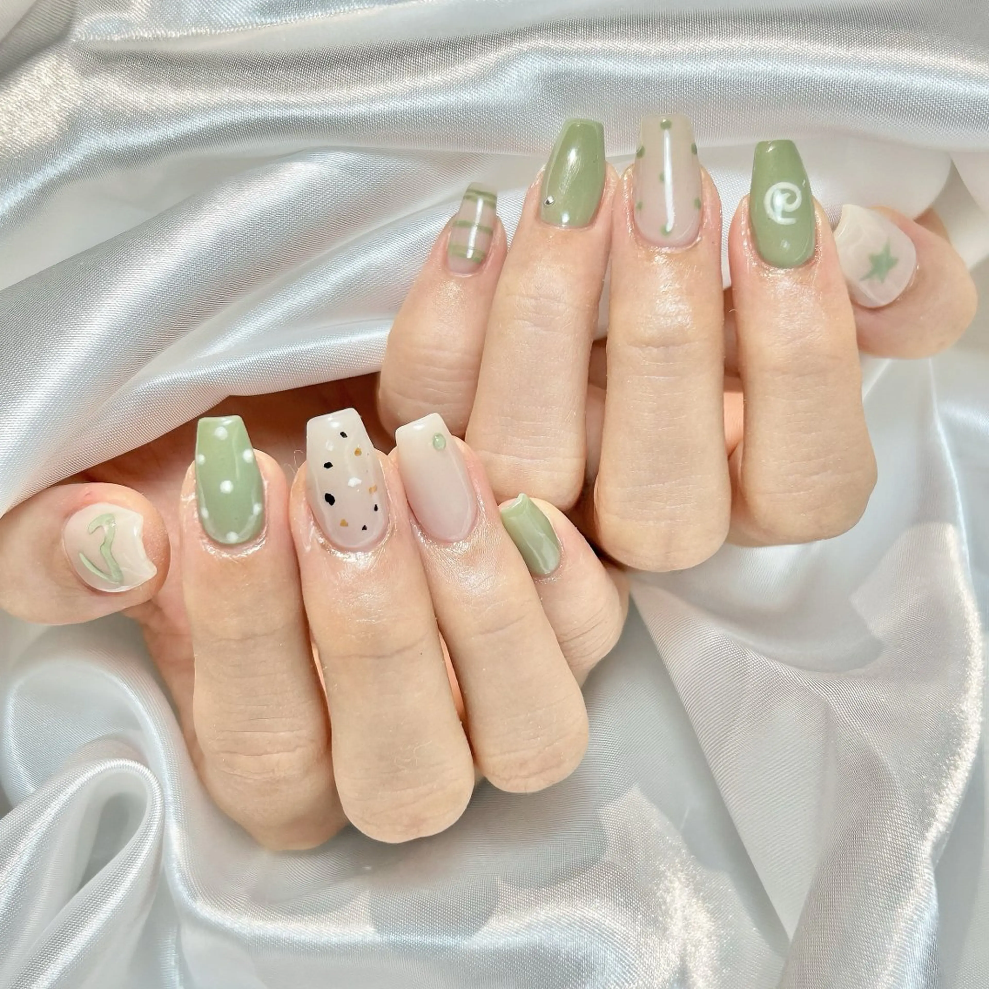 ネイル ハンドネイル WISTERIA hayamiのネイルデザイン