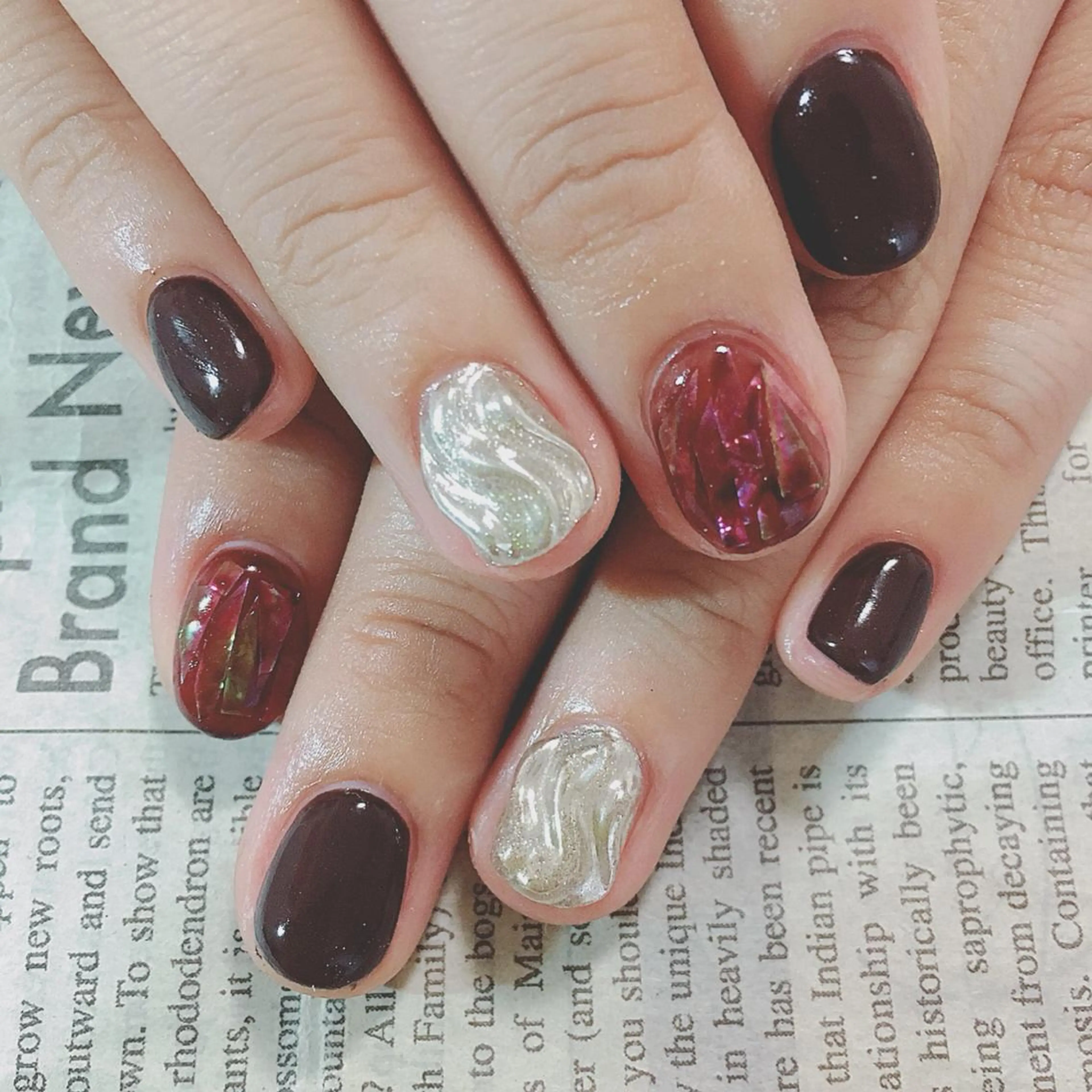 ネイル ミラーネイル ハンドネイル ハンドケア 森山 舞のネイルデザイン