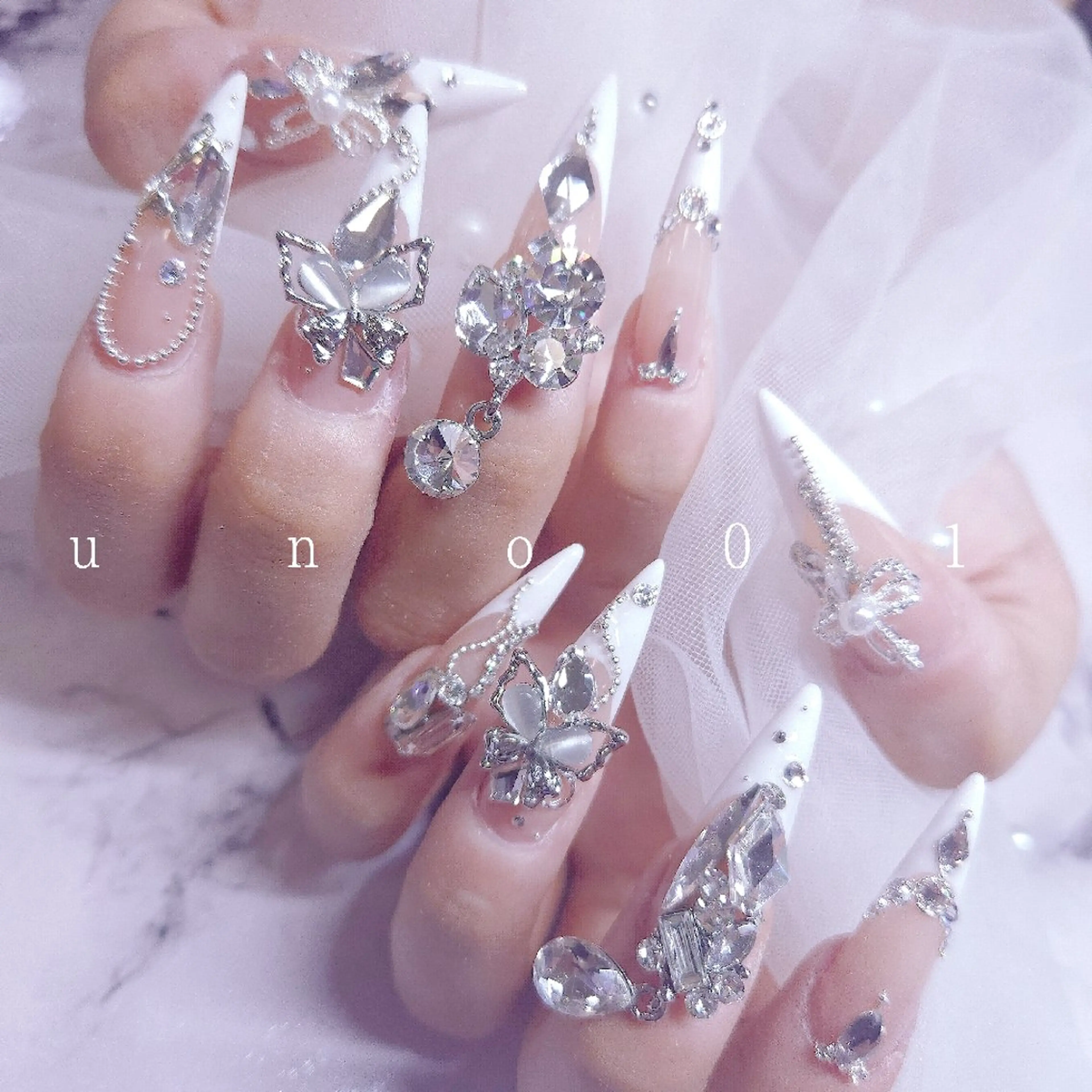 ネイル ハンドネイル u   n   o  n a i l 01のネイルデザイン