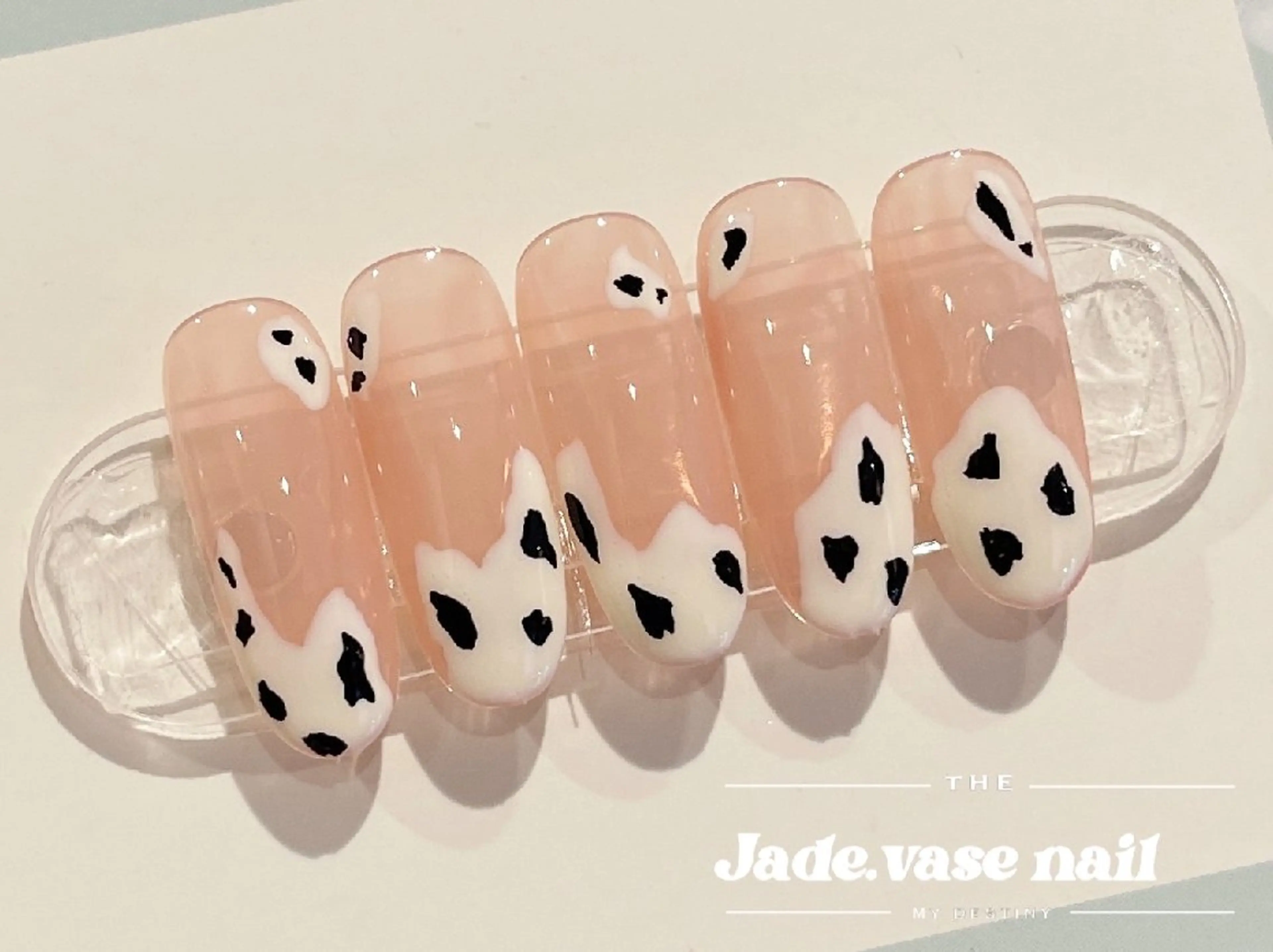 ネイル も りのネイルデザイン