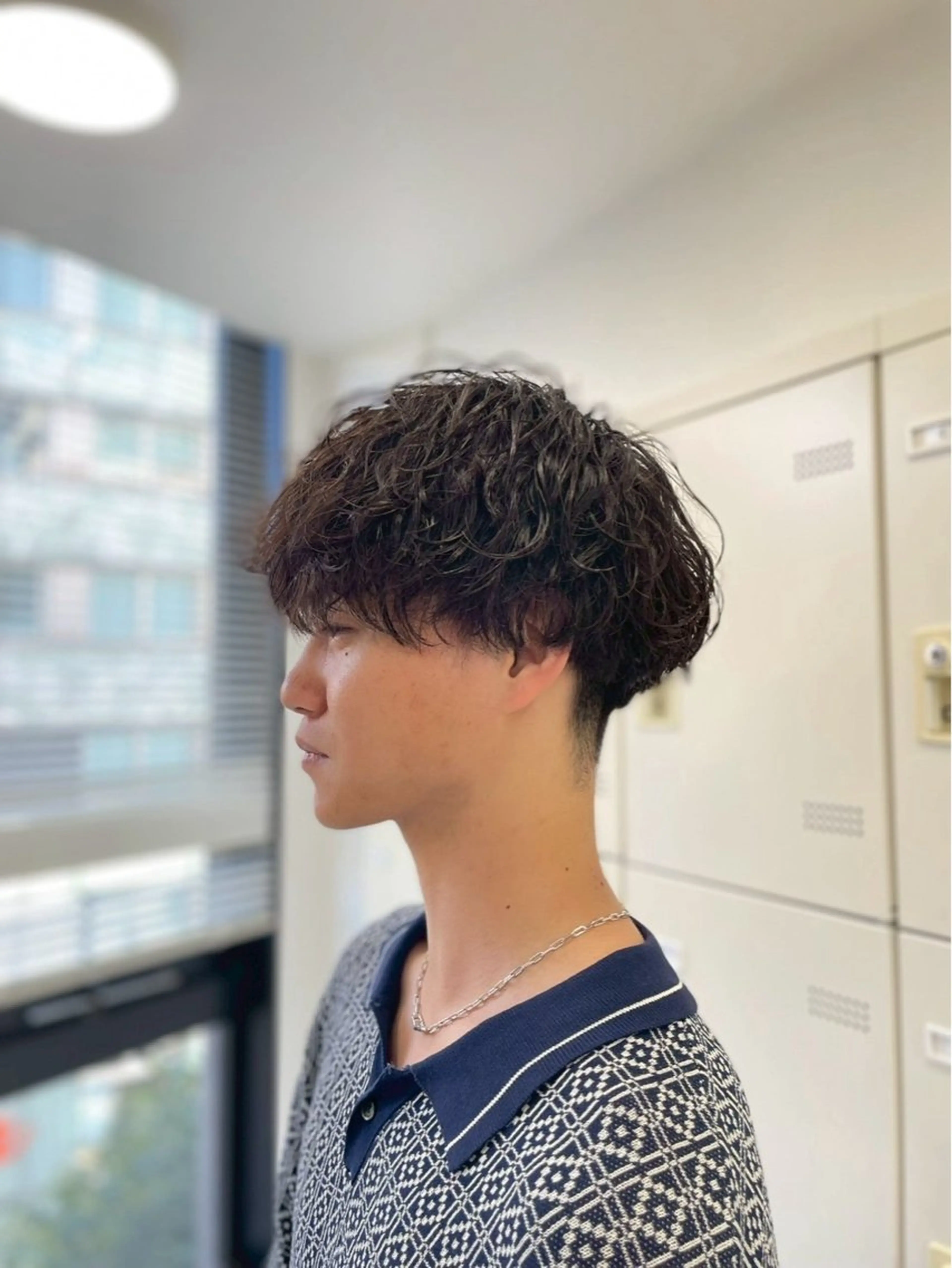 ミディアム カラー パーマ メンズ カット ヘアカラー パーマ 🔥メンズ特化🔥 藍斗のヘアスタイル