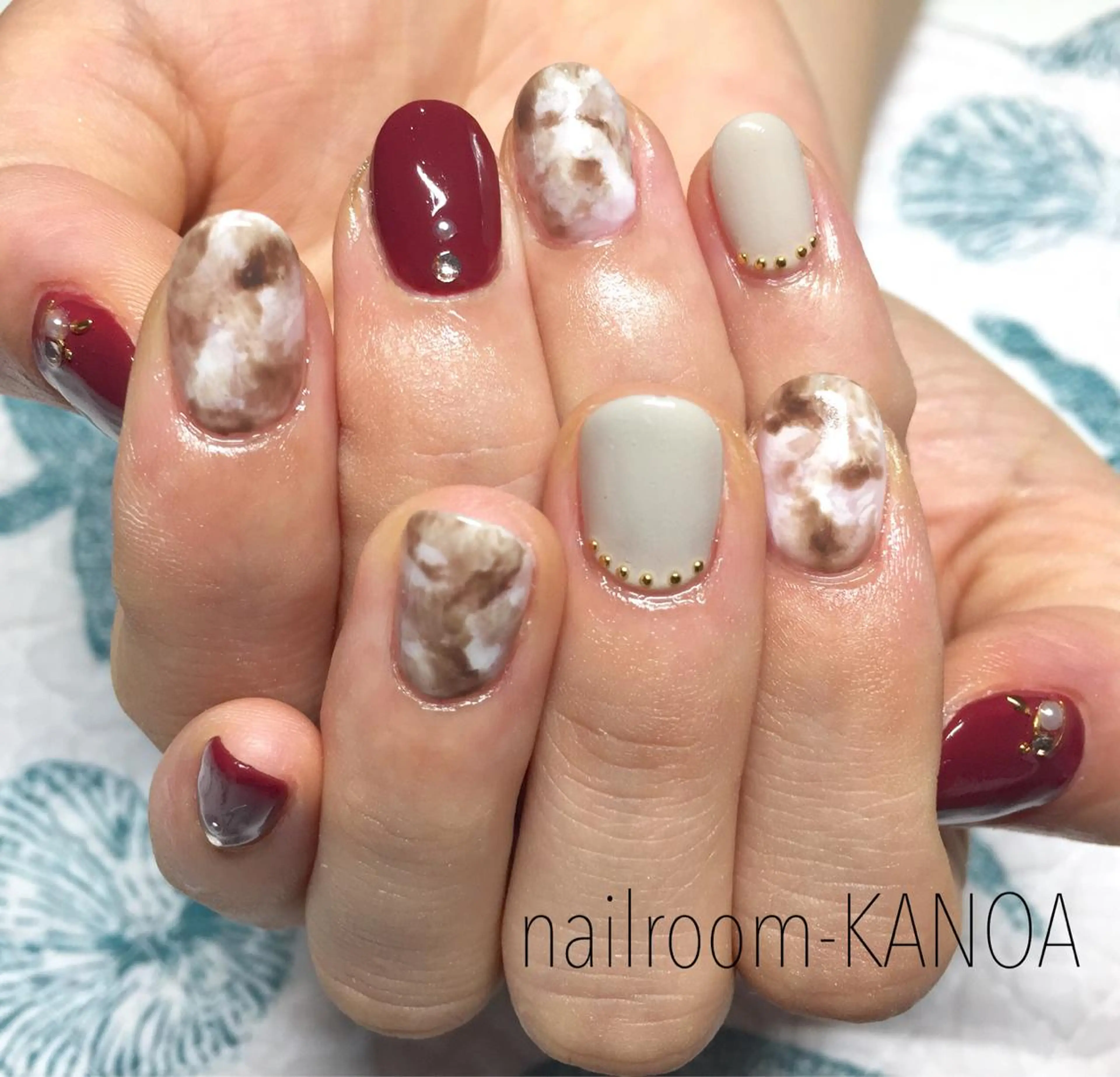 ショート ネイル 大理石ネイル(マーブル) nailroom- KANOAのネイルデザイン